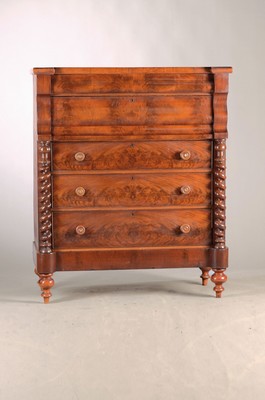 Image Top chest of drawers, probably Scotland, around 1880, mahogany veneer, 5 drawers, with ...