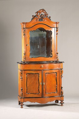 Image 26797543 - glass fronted cabinet, around 1880, Late Biedermeier, walnut veneer, top single-door glazed, elaborate carvings of volutes, Acanthus leaf and floral decorations, gilt brass knobs, lower part 2 doors with a drawer,slightly curved shape, traces of a former worminfestation , approx. 216 x 103 x 51 cm, condition 2-3