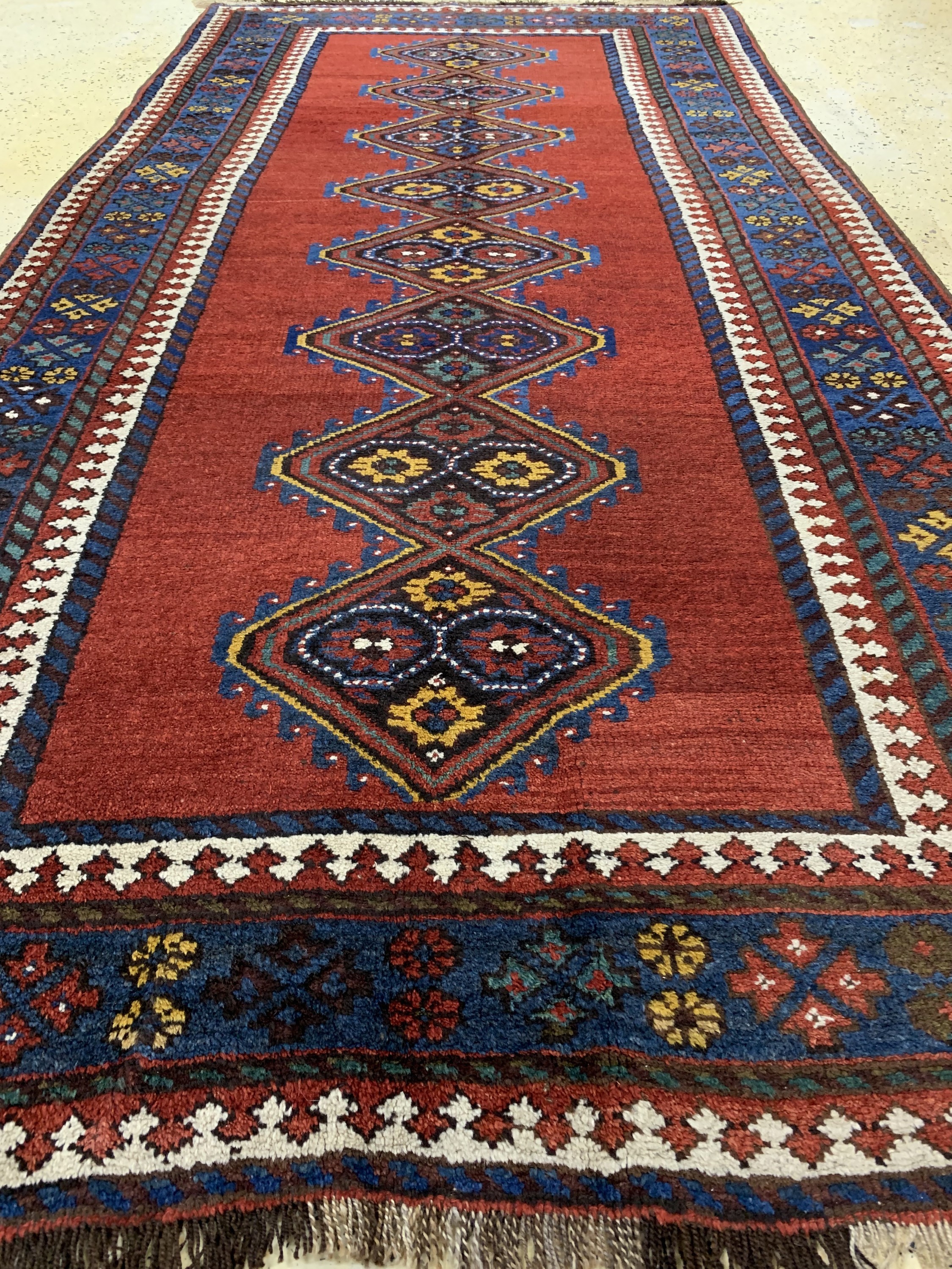 Detail c: Klardascht antik, Persien, um 1900, Wolle auf Wolle, ca. 295 x 140 cm, EHZ: 2