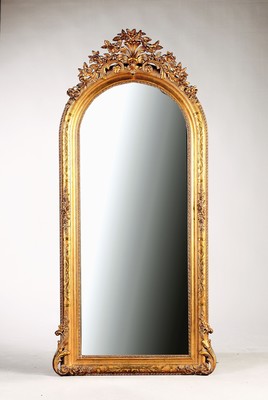 Image Large wall mirror, 19th century, gold frame, elaborate carvings made of acanthus, volutes ...