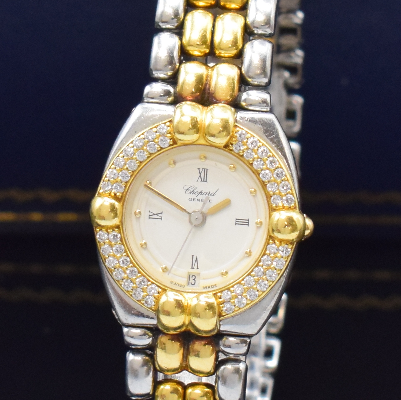 Detail a: CHOPARD Damenarmbanduhr Modellserie Gstaad Referenz 8112, Schweiz um 2000, quarz, Edelstahl/Gold kombiniert inkl. Gliederband m. dopp. Faltschl., ...