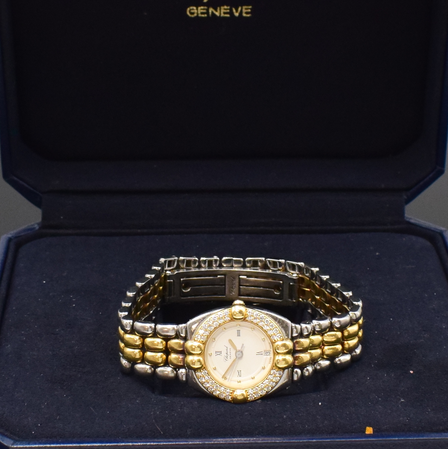 Detail e: CHOPARD Damenarmbanduhr Modellserie Gstaad Referenz 8112, Schweiz um 2000, quarz, Edelstahl/Gold kombiniert inkl. Gliederband m. dopp. Faltschl., ...