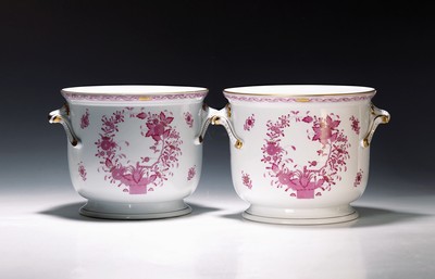 Image Pair of Apponyi purple cachepots, Herend, Hungary, 20th century, porcelain, hand- ...