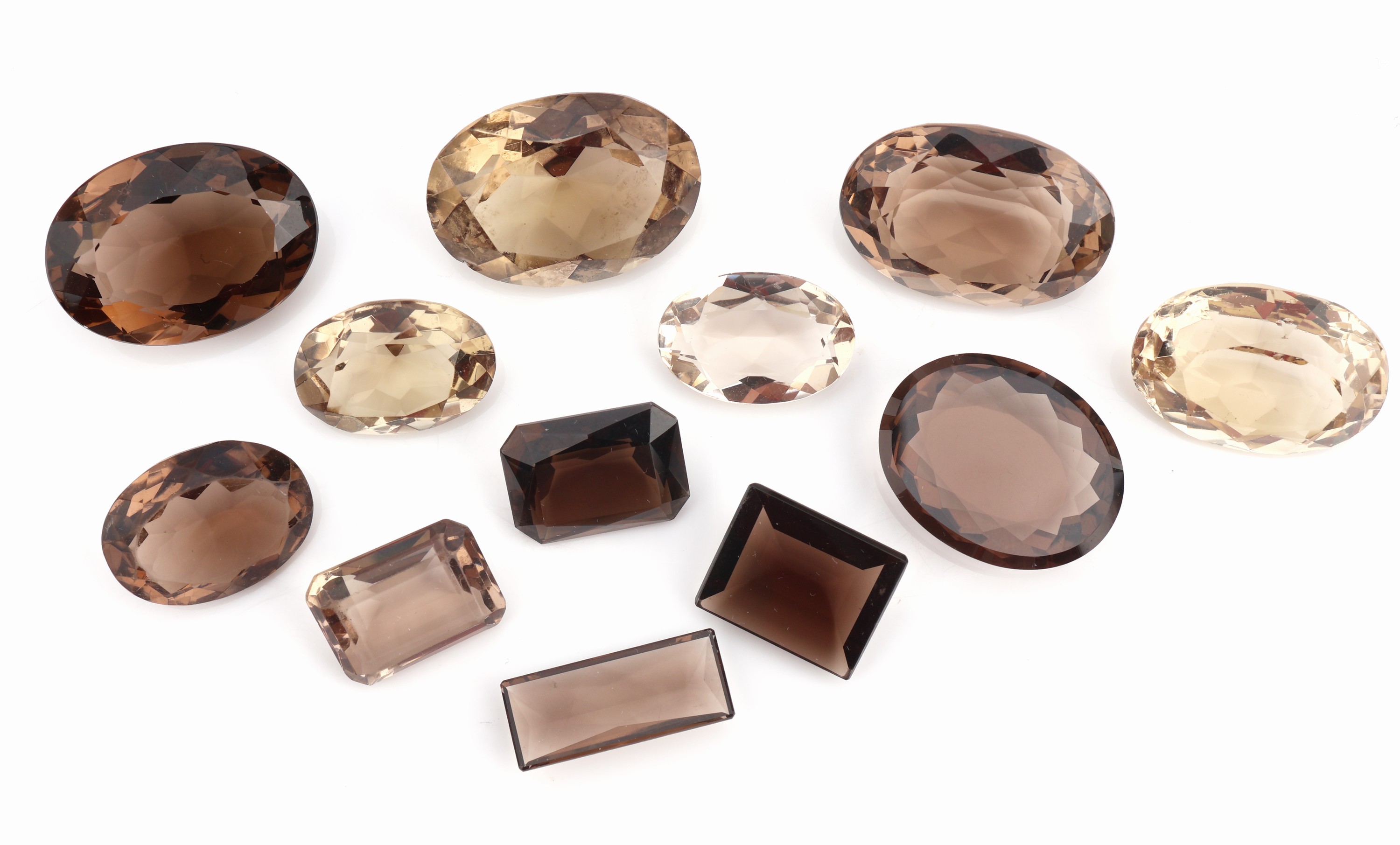 Lot lose facett. Rauchquarze zus. 205.91 ct, in versch. Schliffformen, Größen und Farbnuancen