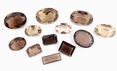 Image Lot loose bevelled smoky quartz total 205.91 ct, in different shapes, sizes and colour ...