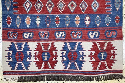 26798776c - Anatol Kilim, Turkey, late 20th century, wool on wool, approx. 190 x 112 cm, condition: ...