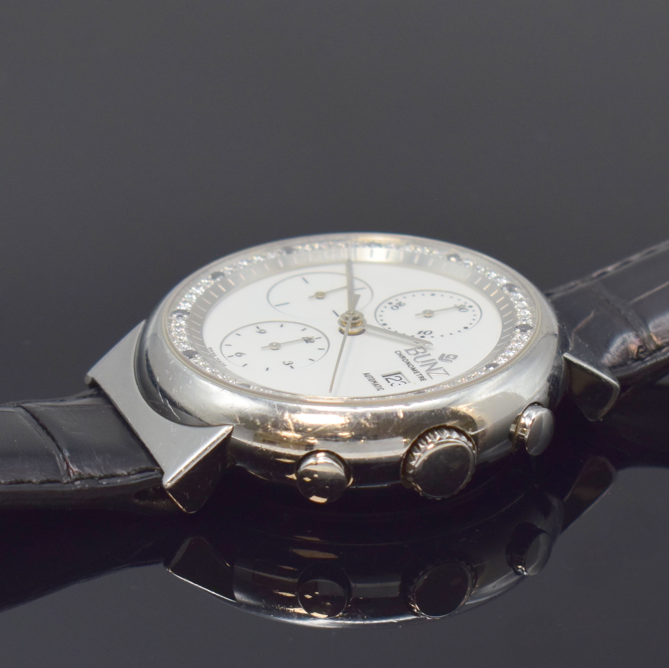 Detail c: BUNZ Chronometer Herrenchronograph in Stahl mit Diamanten, Schweiz um 2015, Automatik, beids. vergl. Geh. inkl. Lederband m. orig. Dornschl., Boden ...