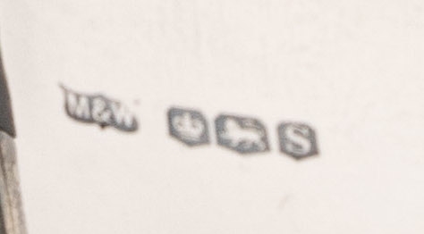 Detail a: 3-teil. Teeset, England, Sheffield 1960, 925er Silber, Meistermarke Mappin & Webb, einer der bekanntesten engl. Silberschmieden Englands, best. aus: ...
