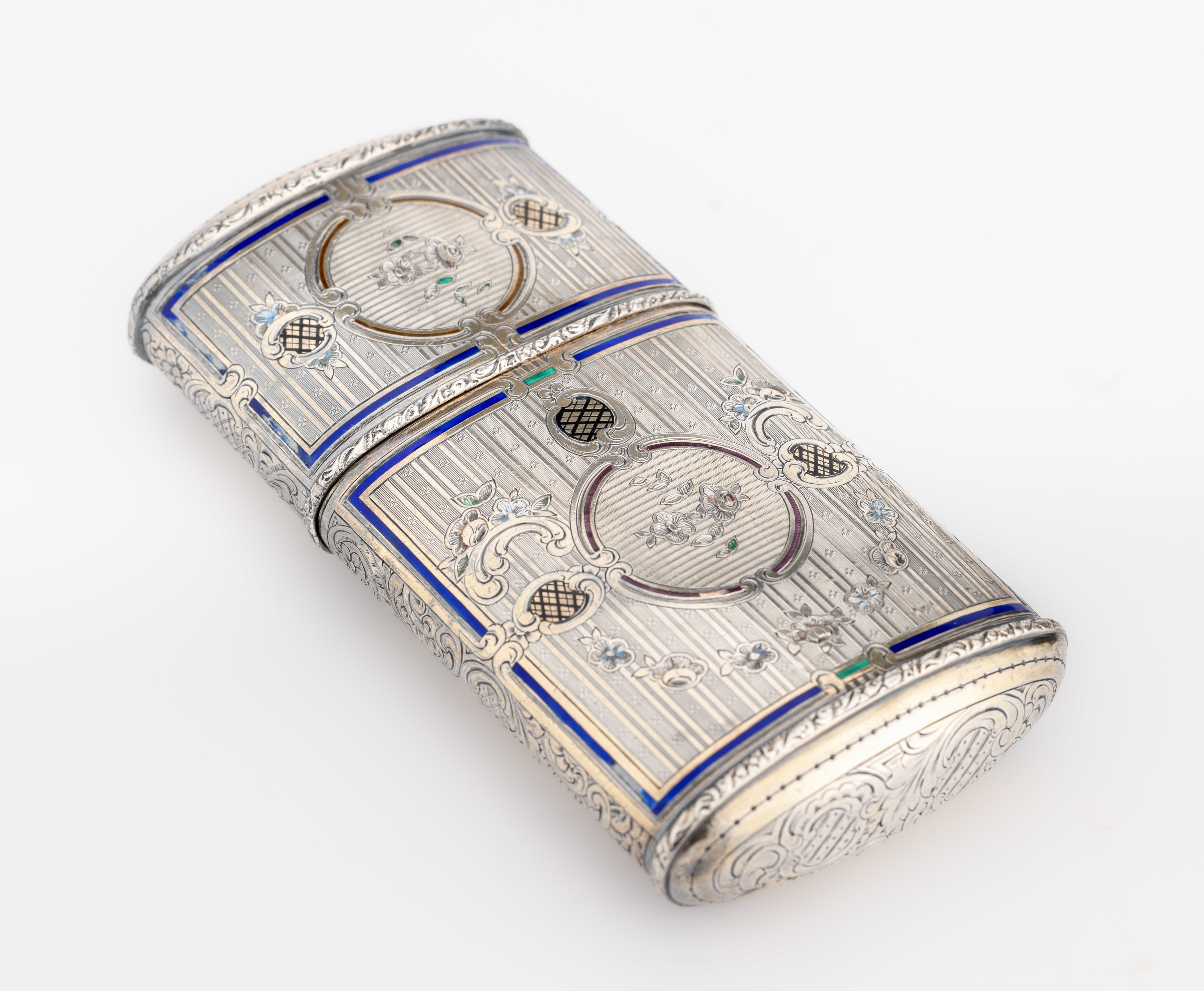 Zigarrenetui, deutsch oder Österreich um 1900, Silber gepr., rundum guill., floraler Blütendekor, bt. emailliert, (Email stark besch. bzw. ...