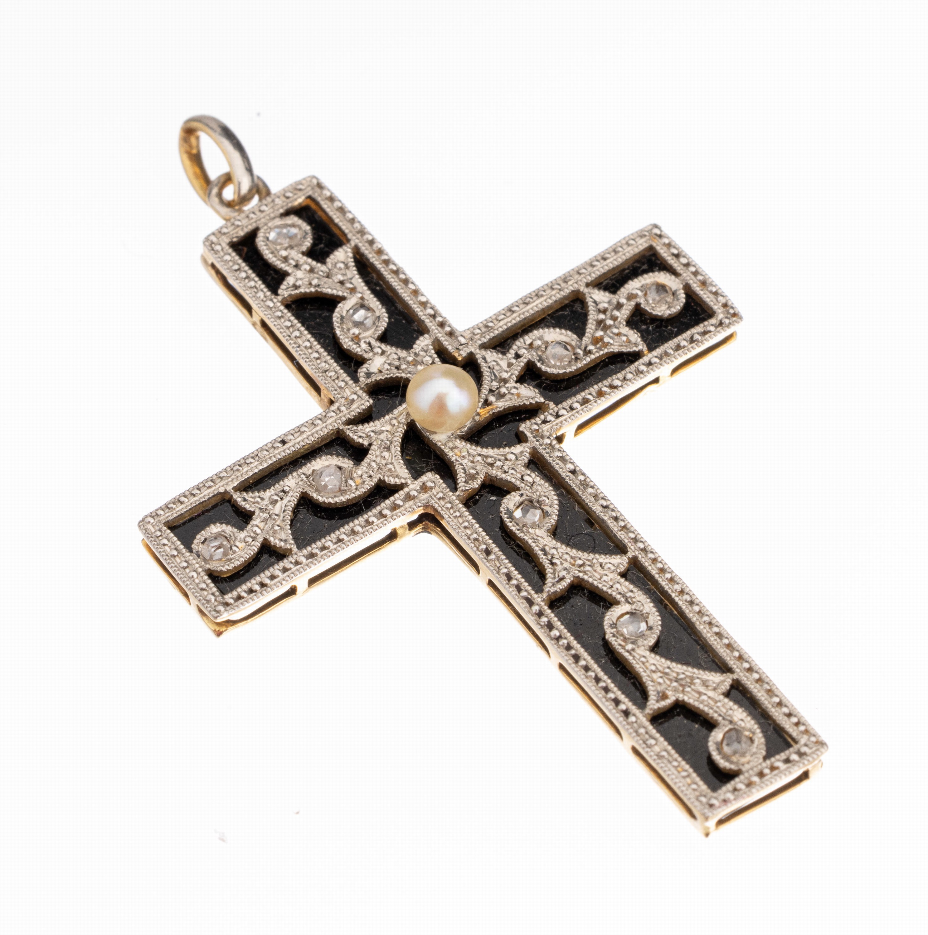 18 kt Gold Onyx-Diamant-Kreuzanhänger, Frankreich um 1920, GG 750/000, Onxyeinlagemit aufgelegtem Platin, besetzt mit 10 Diamantrosen zus. ca. 0.10 ...