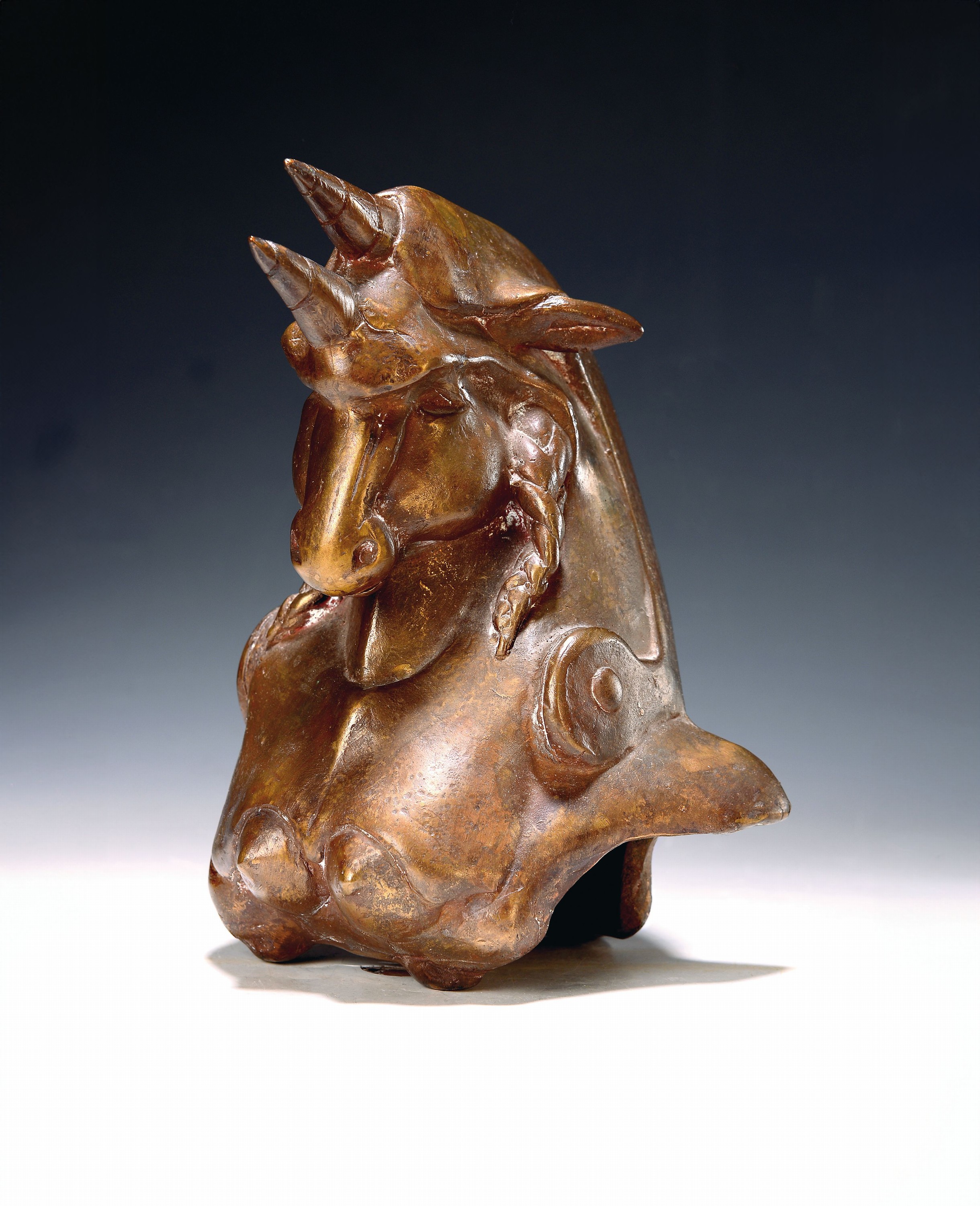 Gernot Rumpf, geb. 1941 Kaiserslautern, Einhornkopf, Bronze, sign. und num. 24/25, H. ca. 23cm