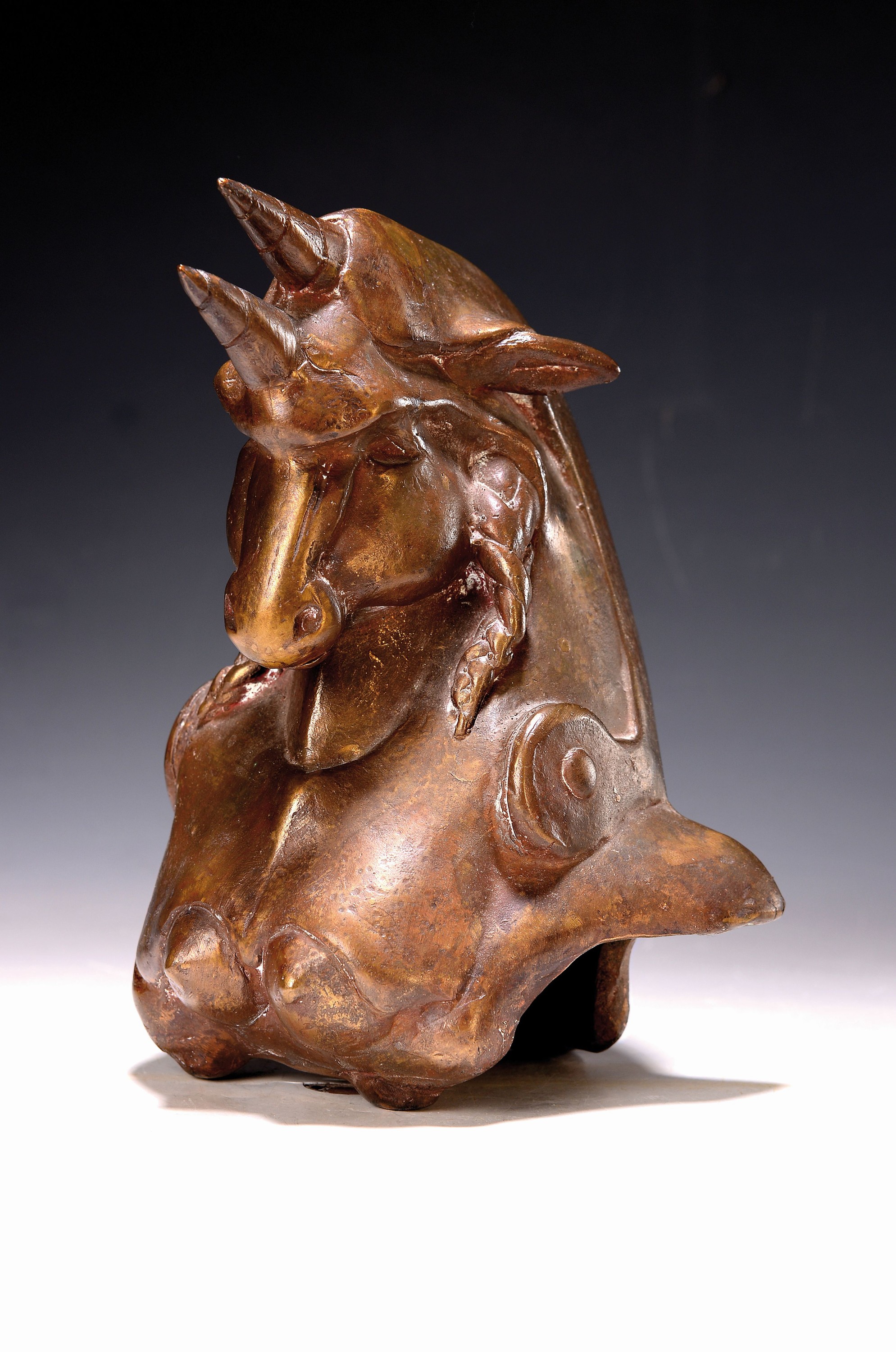 Detail k: Gernot Rumpf, geb. 1941 Kaiserslautern, Einhornkopf, Bronze, sign. und num. 24/25, H. ca. 23cm