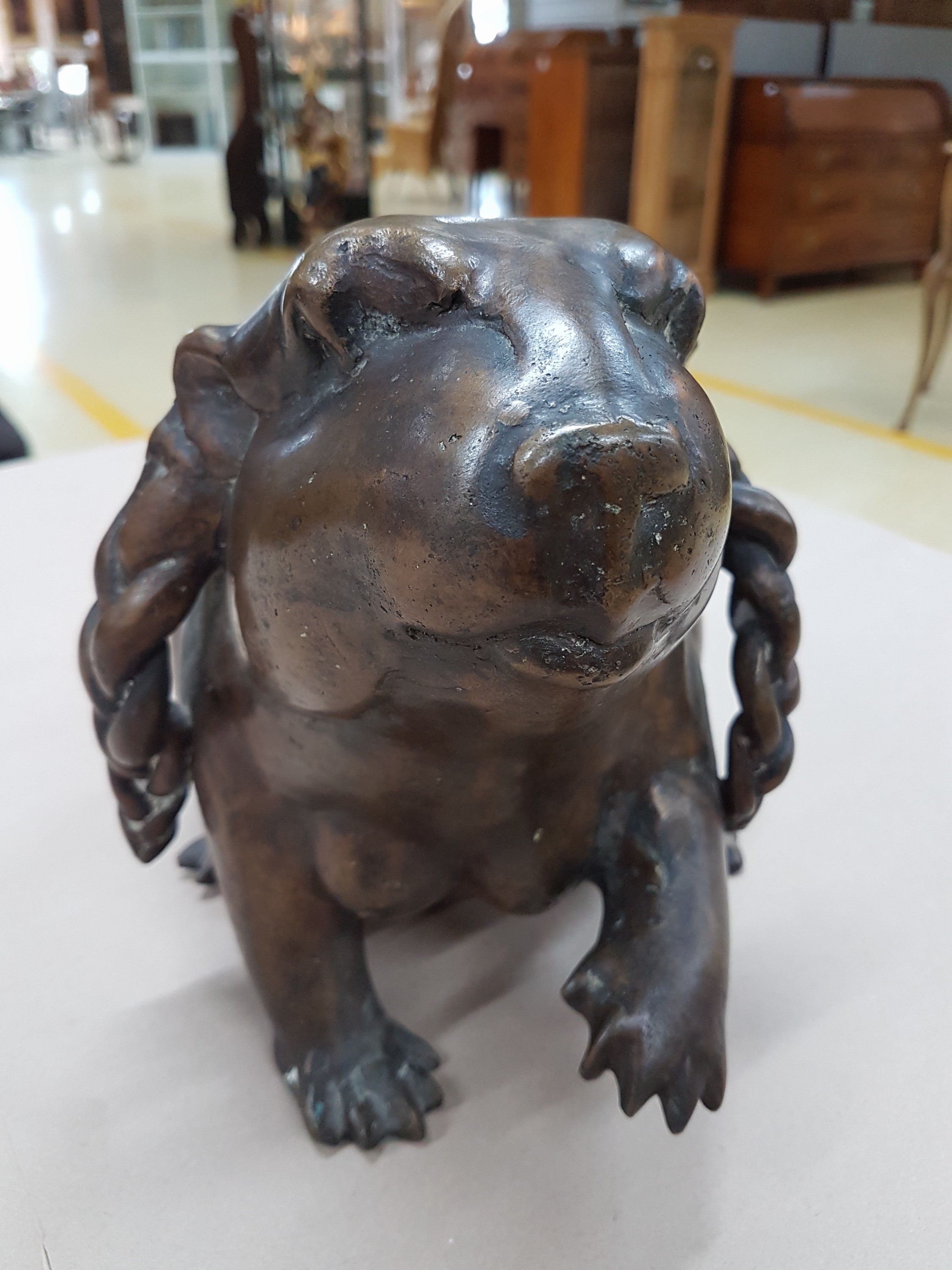 Detail a: Gernot Rumpf, geb. 1941 Kaiserslautern, Bibertritsche, Bronze, signiert, ca. 22x41x19 cm