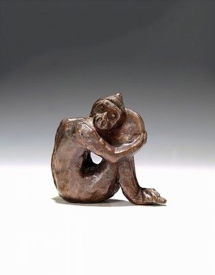 Image Unknown contemporary artist, sitting monkey with hand mirror, bronze, approx. 8x9x5cm