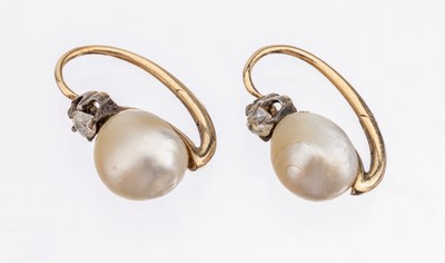 Image Pair of 14 kt gold pearl-diamond-earrings, approx. 1880 , YG 585/000, 2 in silver set ...