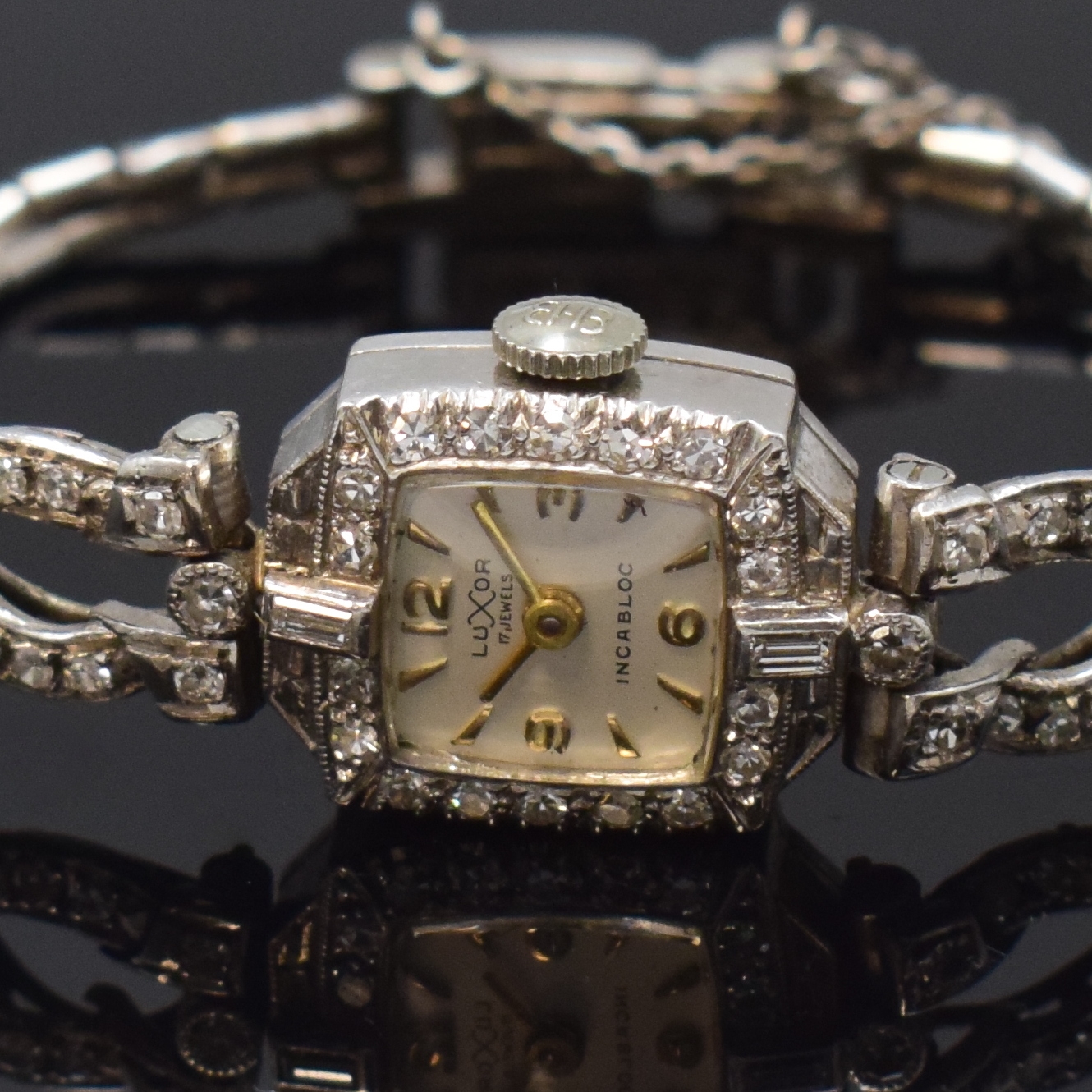 Detail a: LUXOR / ENICAR Art Deco Armbanduhr in Platin mit Diamanten, Schweiz um 1930, Handaufzug, Geh. an WG 585/000 Band, Sicherheitskettchen, Boden ...