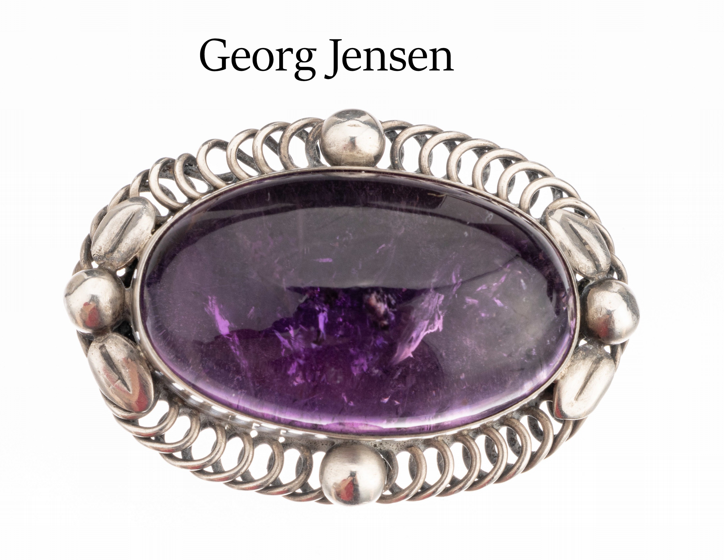 GEORG JENSEN Brosche mit Amethyst, 830er Silber, Kopenhagen 1915-1930, Modell Nr. 93, großer Amethystcabochon, i.d.Lit. ähnlich abgebildet, vgl. ...