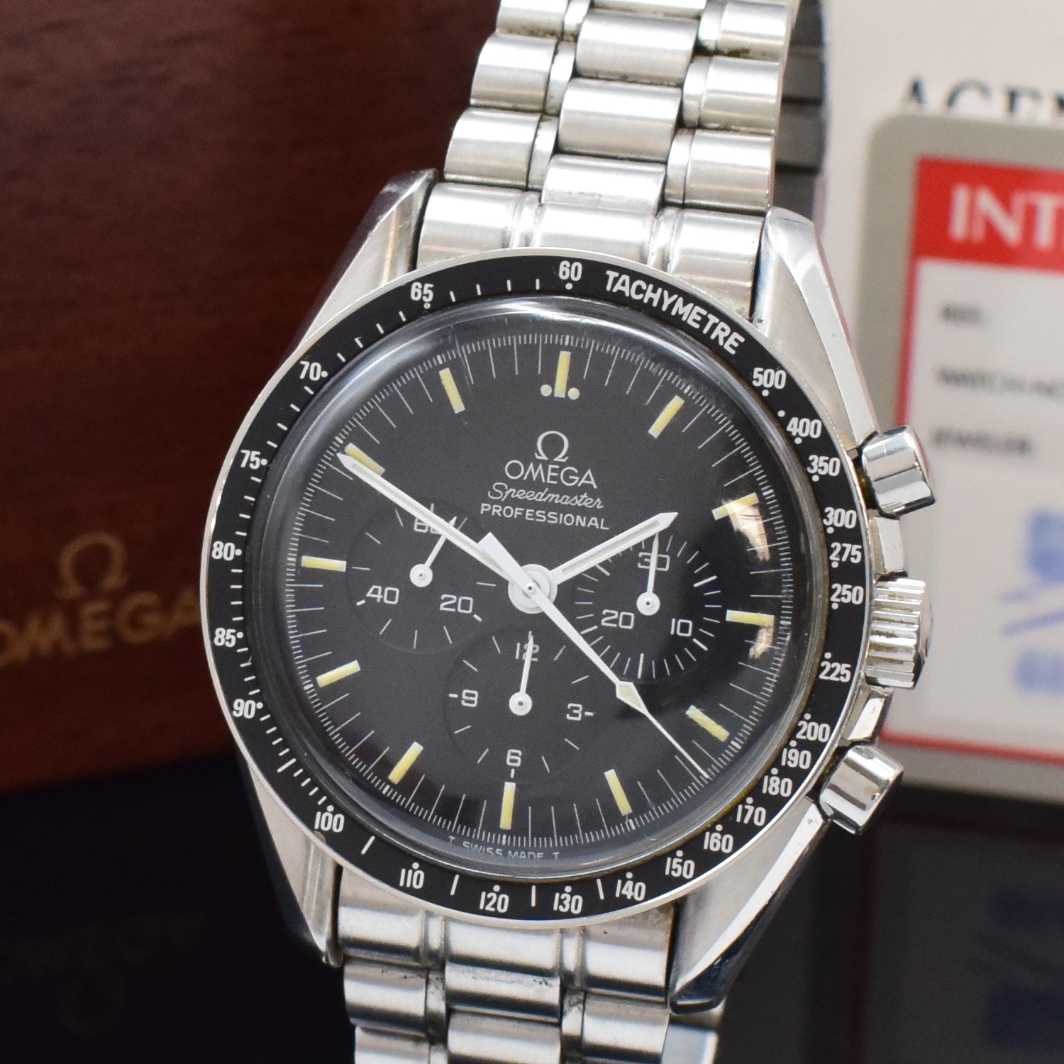 Detail a: OMEGA Herrenarmbanduhr Speedmaster Professional Apollo XI "FIRST WATCH WORN ON The MOON" Referenz 3592.50.00, Handaufzug, Schweiz verk. lt. ...