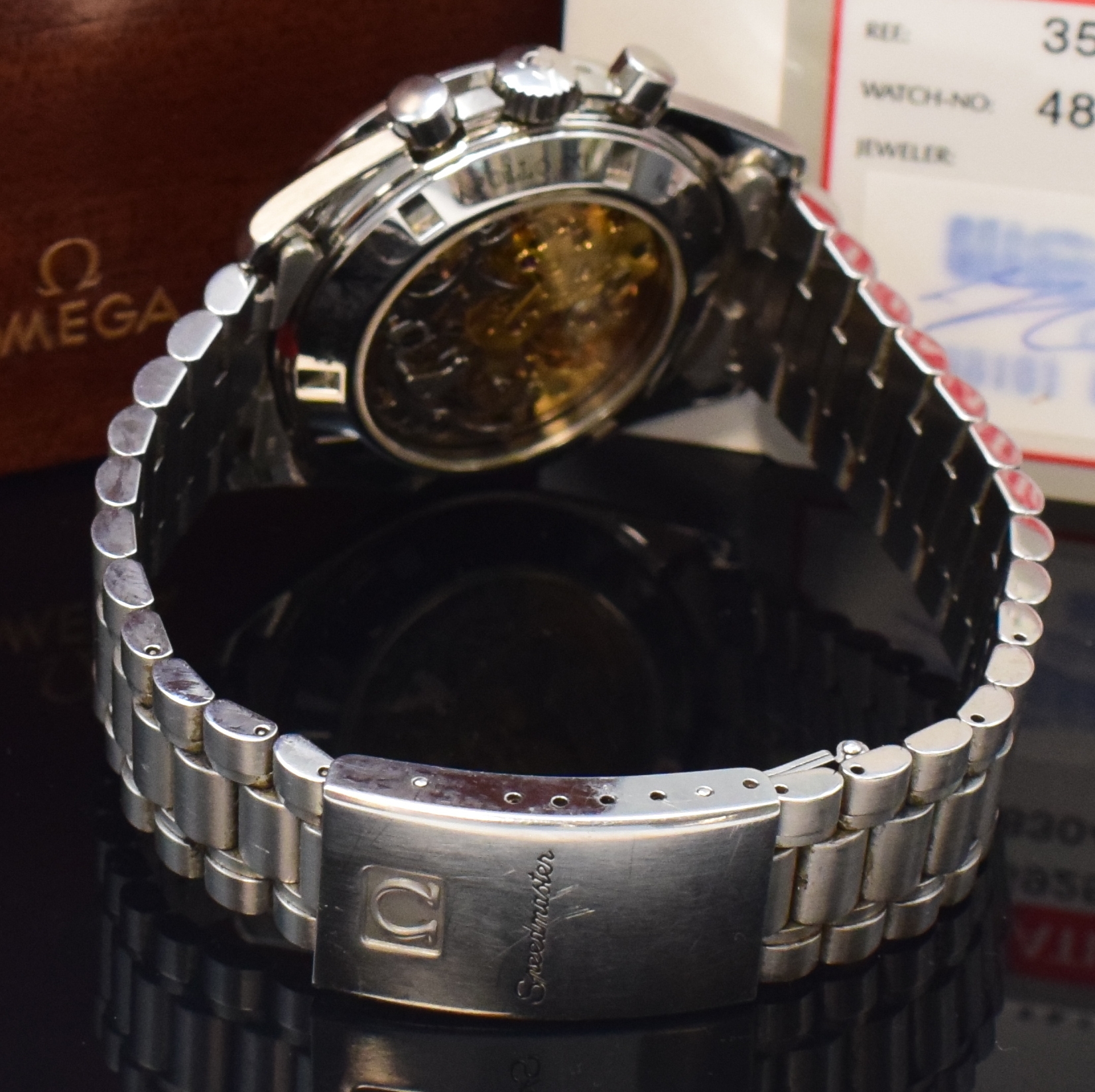 Detail b: OMEGA Herrenarmbanduhr Speedmaster Professional Apollo XI "FIRST WATCH WORN ON The MOON" Referenz 3592.50.00, Handaufzug, Schweiz verk. lt. ...