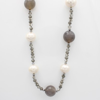 Image 26801779 - Endloses Collier aus Perlen und Kristallen