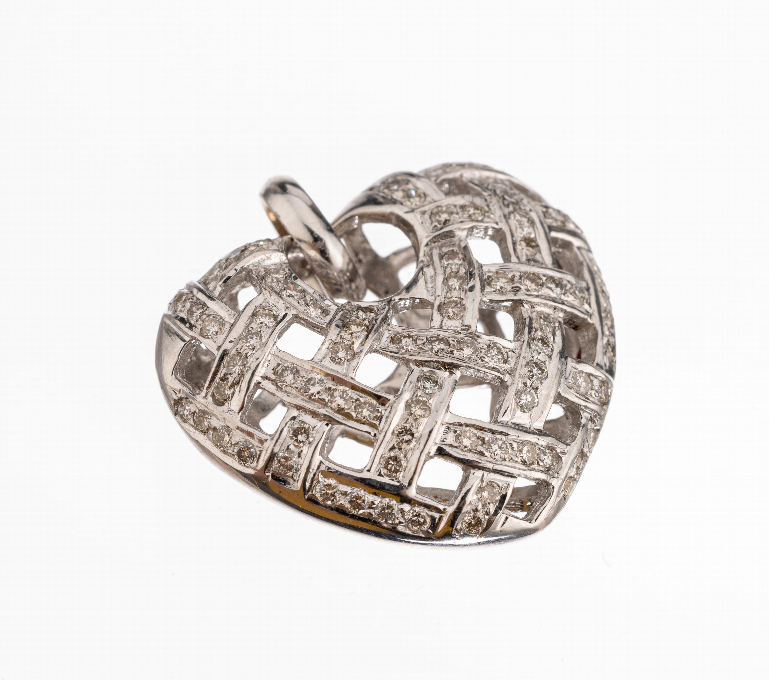18 kt Gold Brillant Herzanhänger, WG 750/000, Flechtdekor, Brillanten zus. ca. 0.75 ct Weiss/si, ca. 11.4 g, L. ca. 2.5 cm