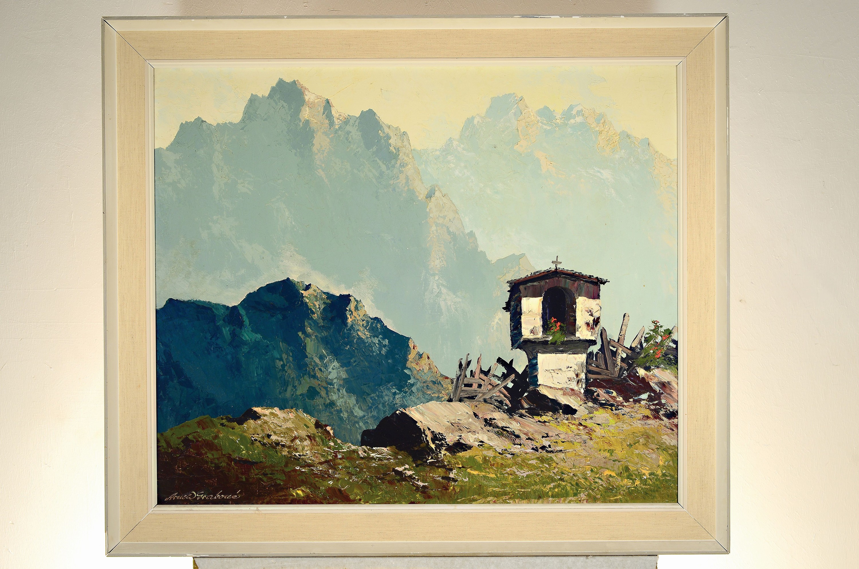 Detail k: Prof. Arnold Graboné, 1896 München - 1982 Starnberg, Almkapelle in Landschaft wohl bei Going am Wilden Kaiser, links unten signiert, Öl/Lwd, 77x90 ...