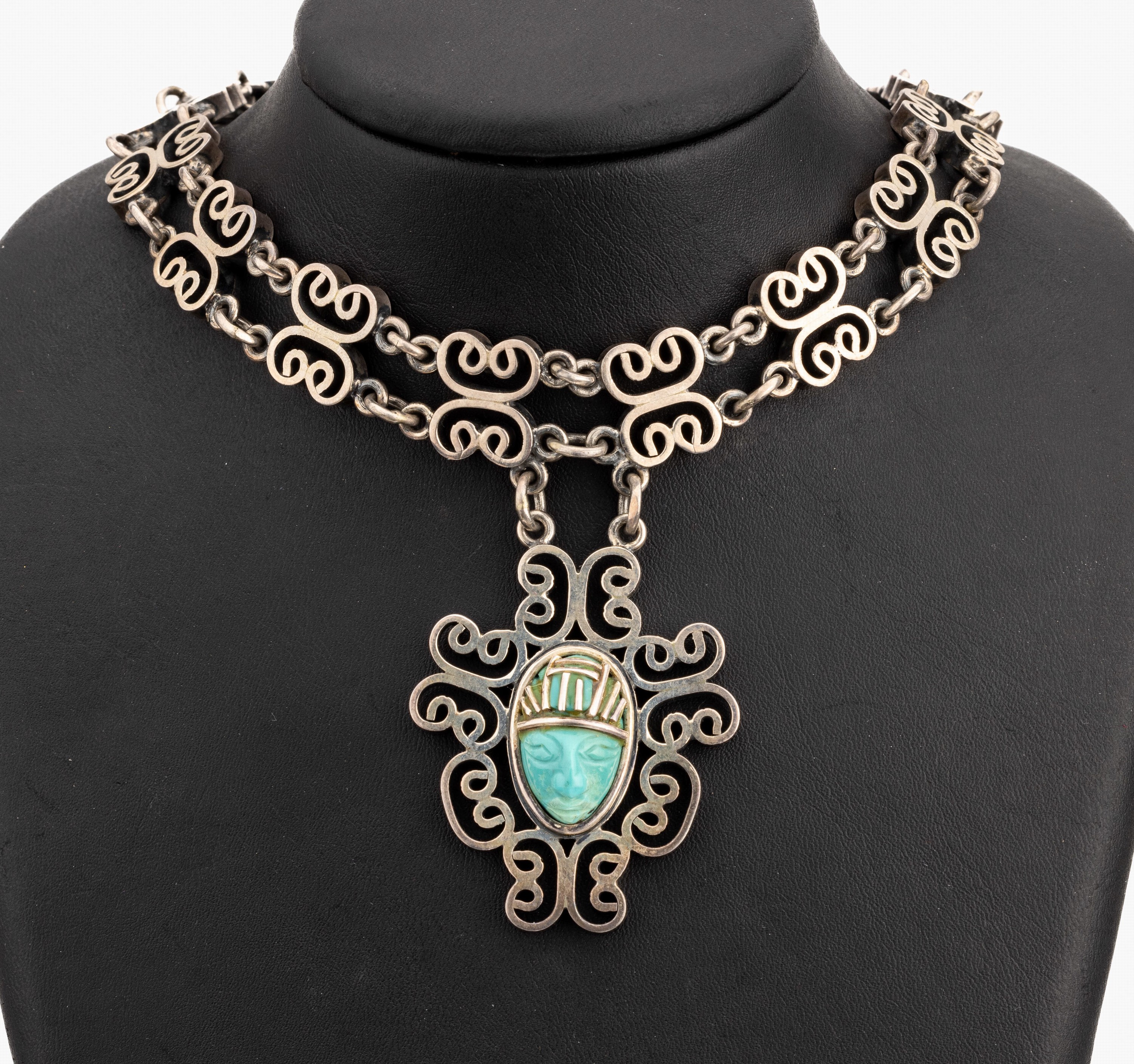 Ausgefallenes Türkis-Collier, 925er Silber,Mexiko 1960er Jahre, 2-rhg., geschwungene Glieder, bewegl. abgehängtes Mittelteil mit plastischer ...