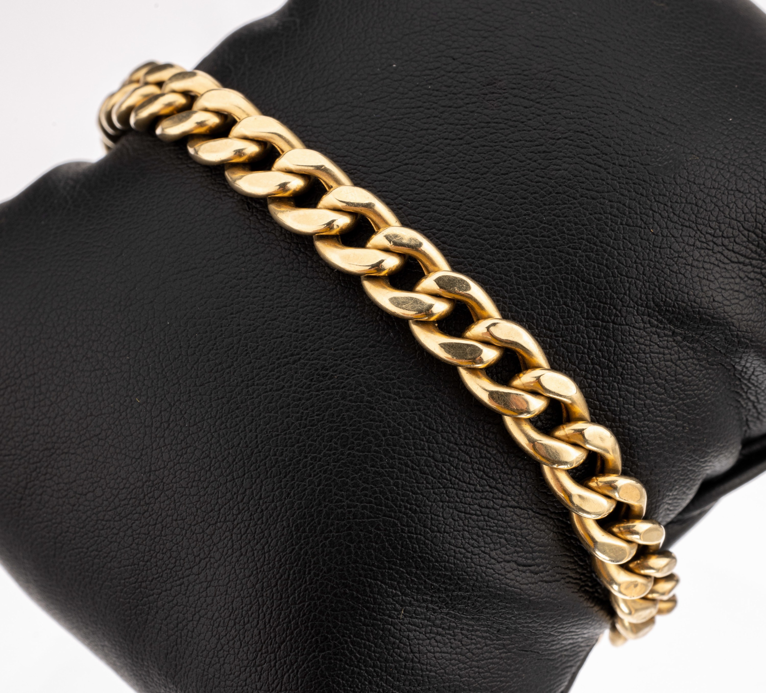 14 kt Gold Flachpanzer-Armband, GG 585/000,L. ca. 20 cm, Kastenschlo? mit doppelter Sicherheitsacht, ca. 16 g, mit Verlängerungsstück ca. 3 cm
