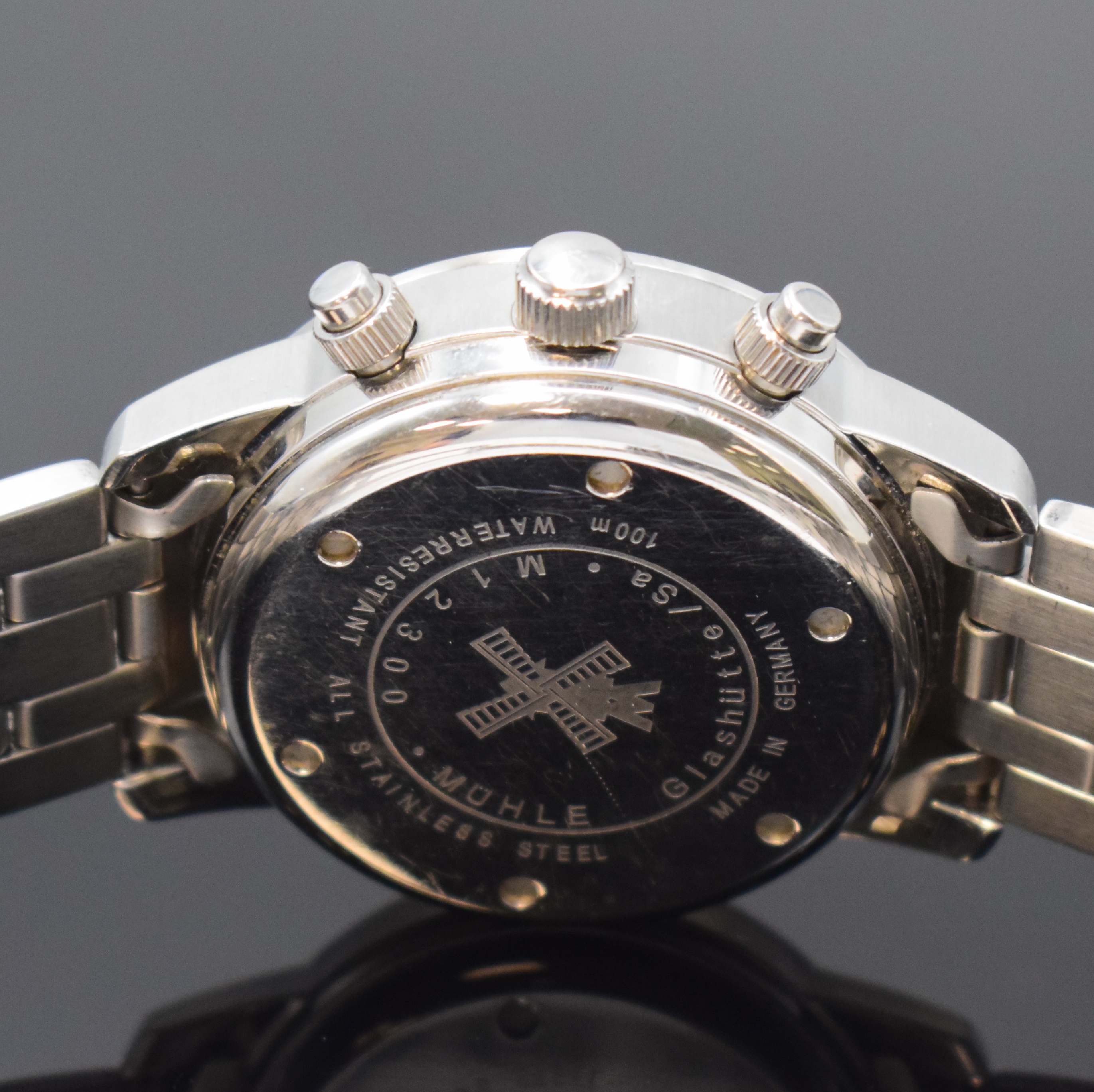 Detail d: MÜHLE GLASHÜTTE Sportchronograph M12 in Stahl Referenz M12300, Deutschland um 2000, Automatik, orig. Gliederband m. Faltschl., Boden u. Krone ...