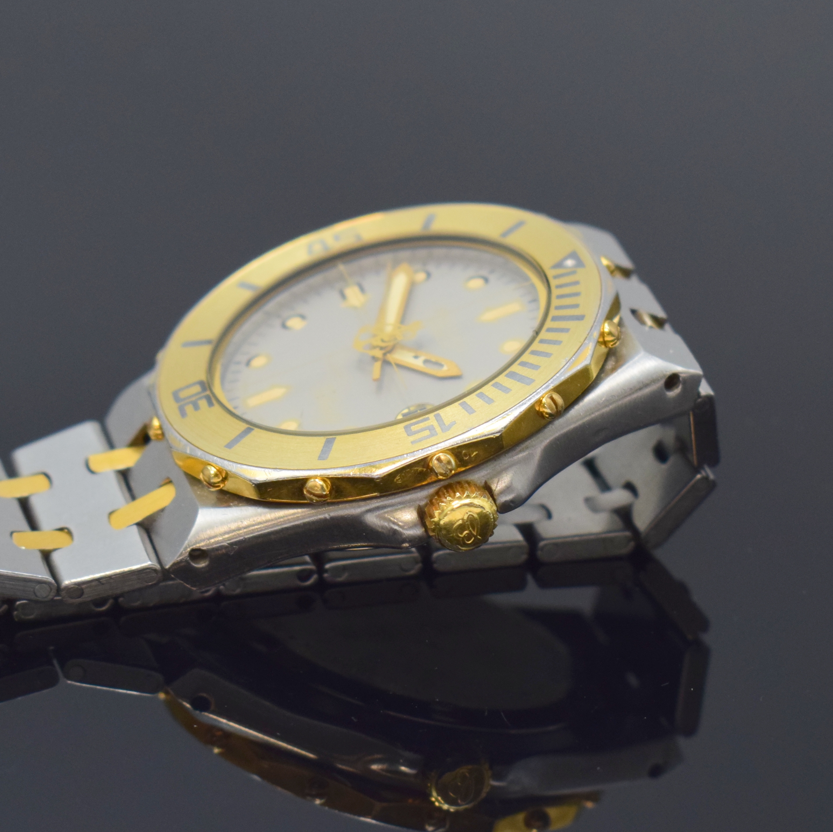 Detail c: BREITLING Tabarly Armbanduhr Referenz 80770, Schweiz um 1990, quarz, Edelstahlgeh. inkl. orig. Gliederband m. Faltschl., Boden u. Krone verschr., ...