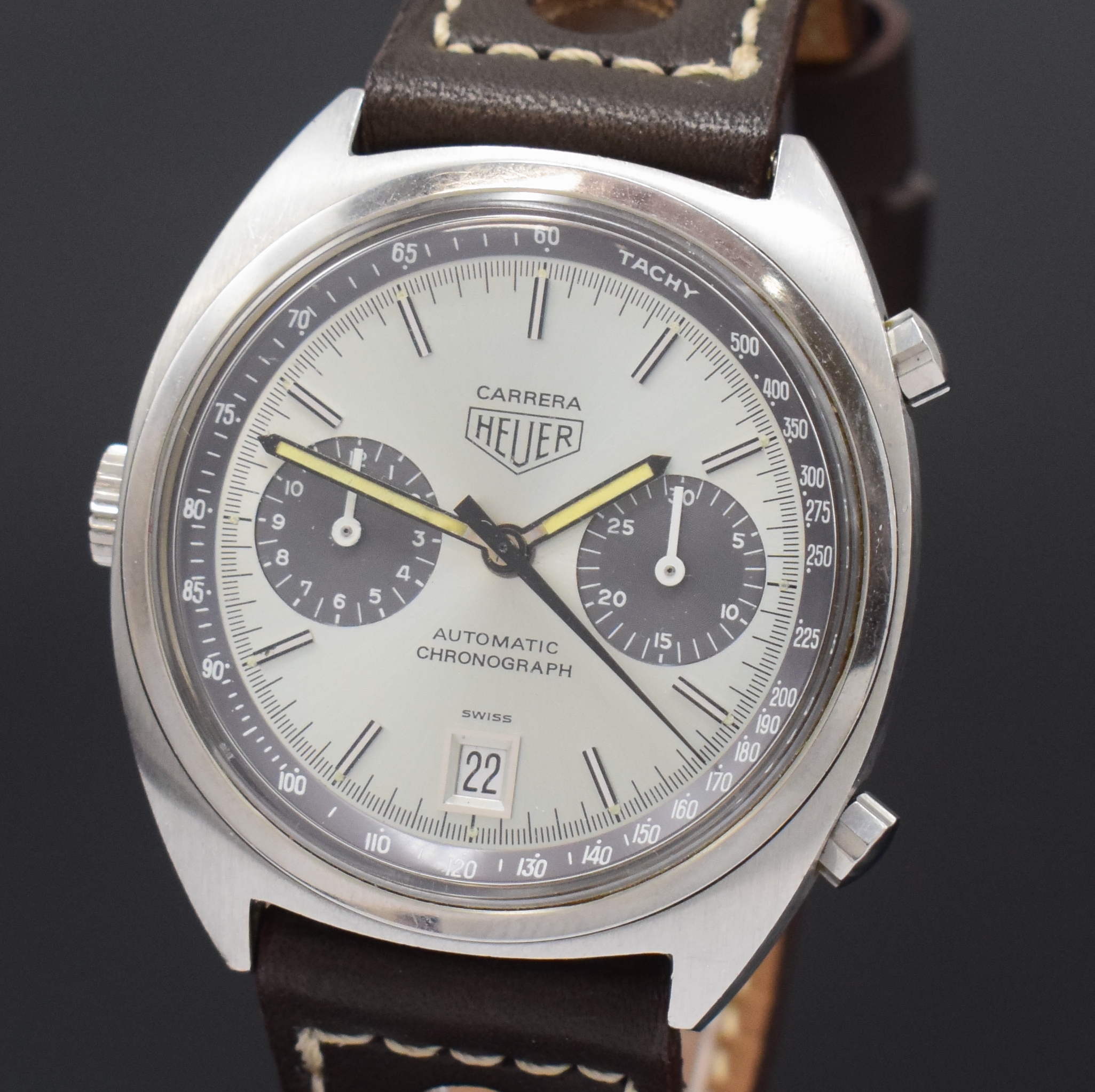 Detail a: HEUER Carrera Herrenchronograph in Stahl Referenz 110.253, Schweiz um 1975, Automatik, Boden verschr., silb. Zifferbl. m. aufgel. Std.-Ind., ...