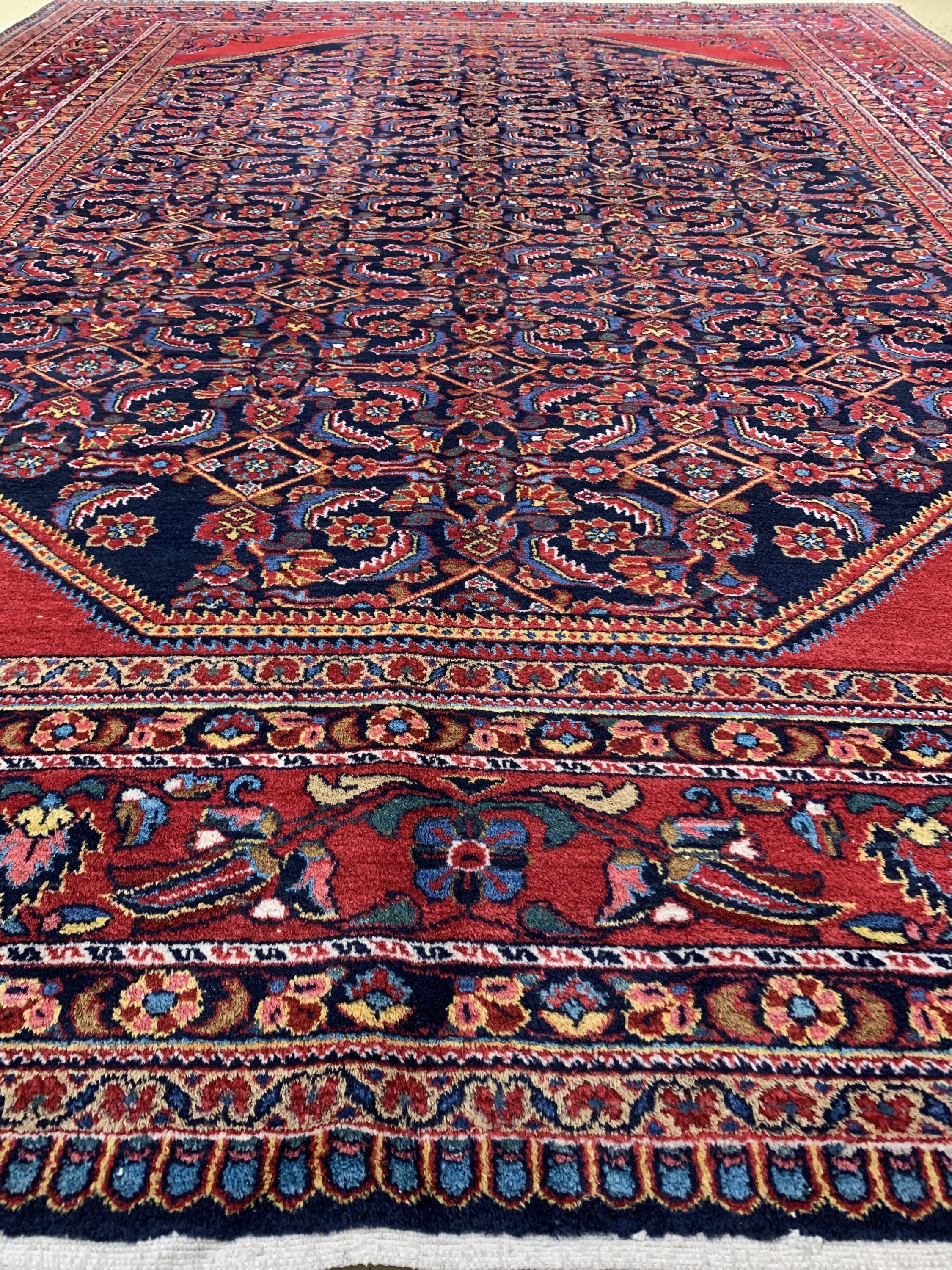 Detail e: Lilian, Persien, Mitte 20.Jhd, Wolle auf Baumwolle, ca. 370 x 280 cm, EHZ: 2
