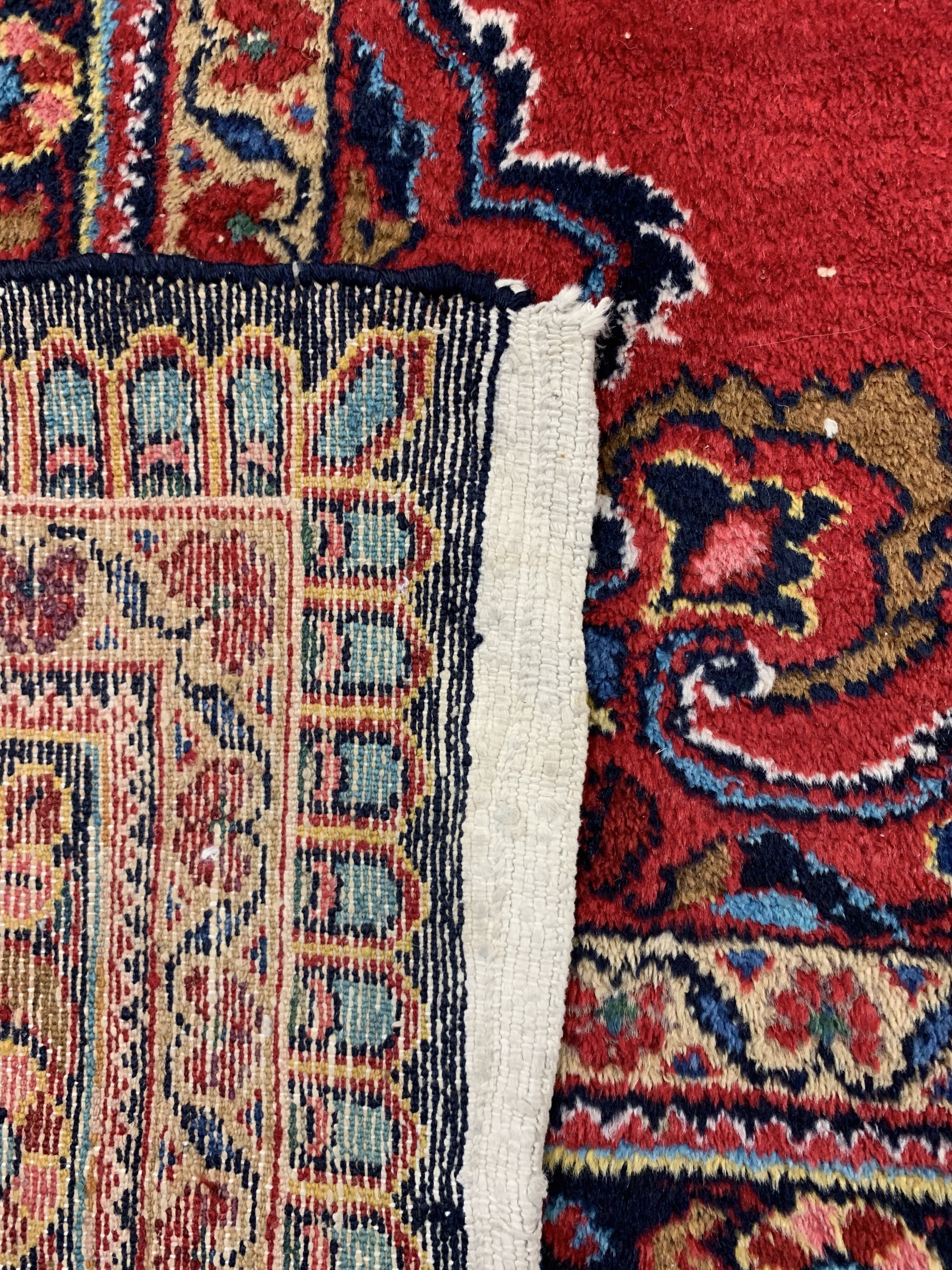Detail f: Lilian, Persien, Mitte 20.Jhd, Wolle auf Baumwolle, ca. 370 x 280 cm, EHZ: 2