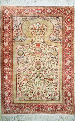 Image Kayseri, Turkey, mid-20th century, mercerized cotton, approx. 175 x 125 cm, condition: 2. ...