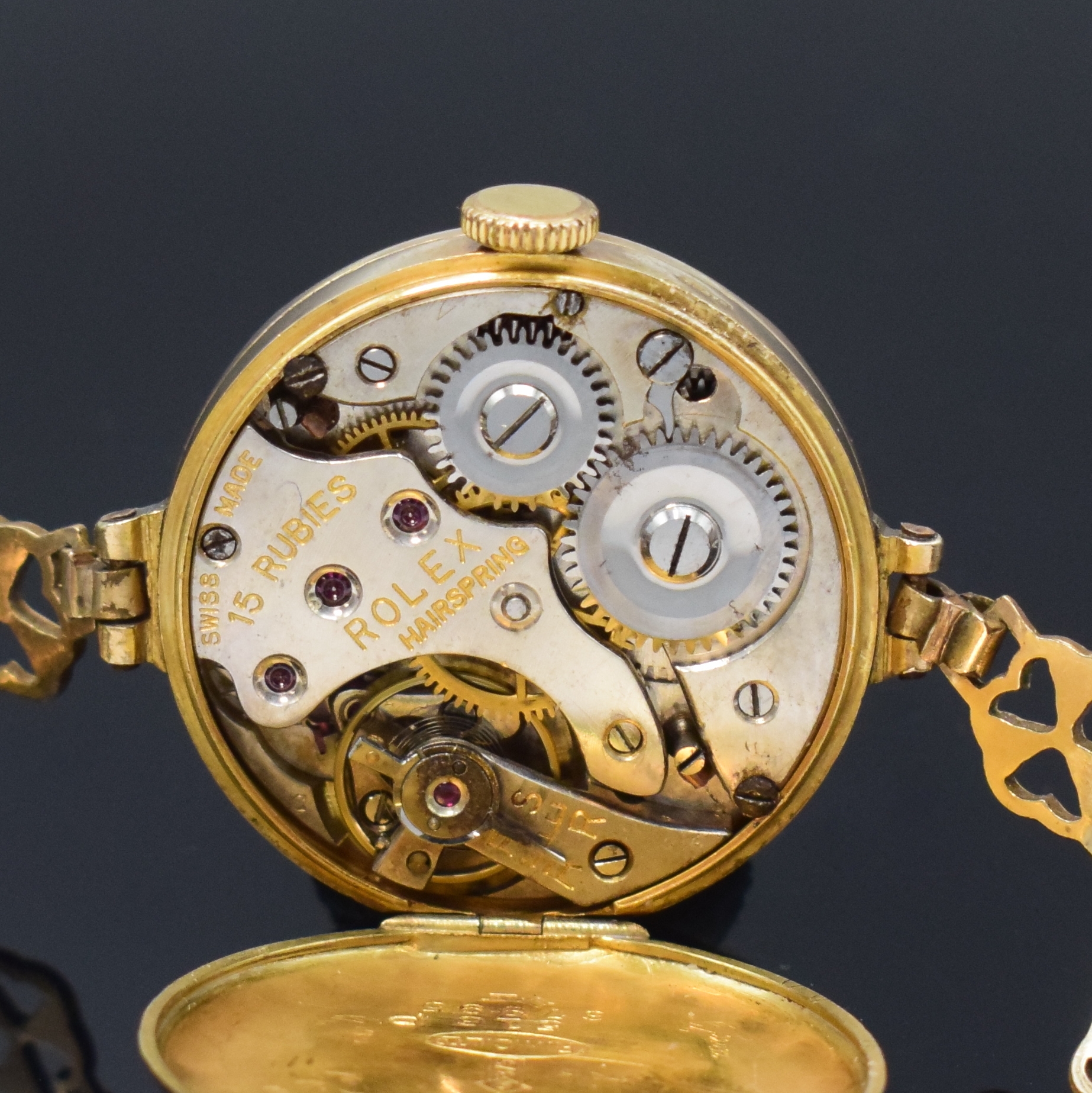 Detail f: ROLEX frühe Armbanduhr in GG 375/000, Schweiz fürden engl. Markt um 1915, Handaufzug, Geh. dell., Scharnierboden, verg. passendes Band, ...