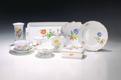 Image 13 pieces of porcelain, Meissen, 20th century,1st choice, flower 2 and 3, gold rims, 2 ...