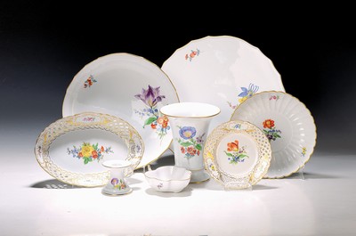 Image 10 pieces of porcelain, Meissen, 20th century,1st choice, flower 2 and 3, gold rims, oval ...