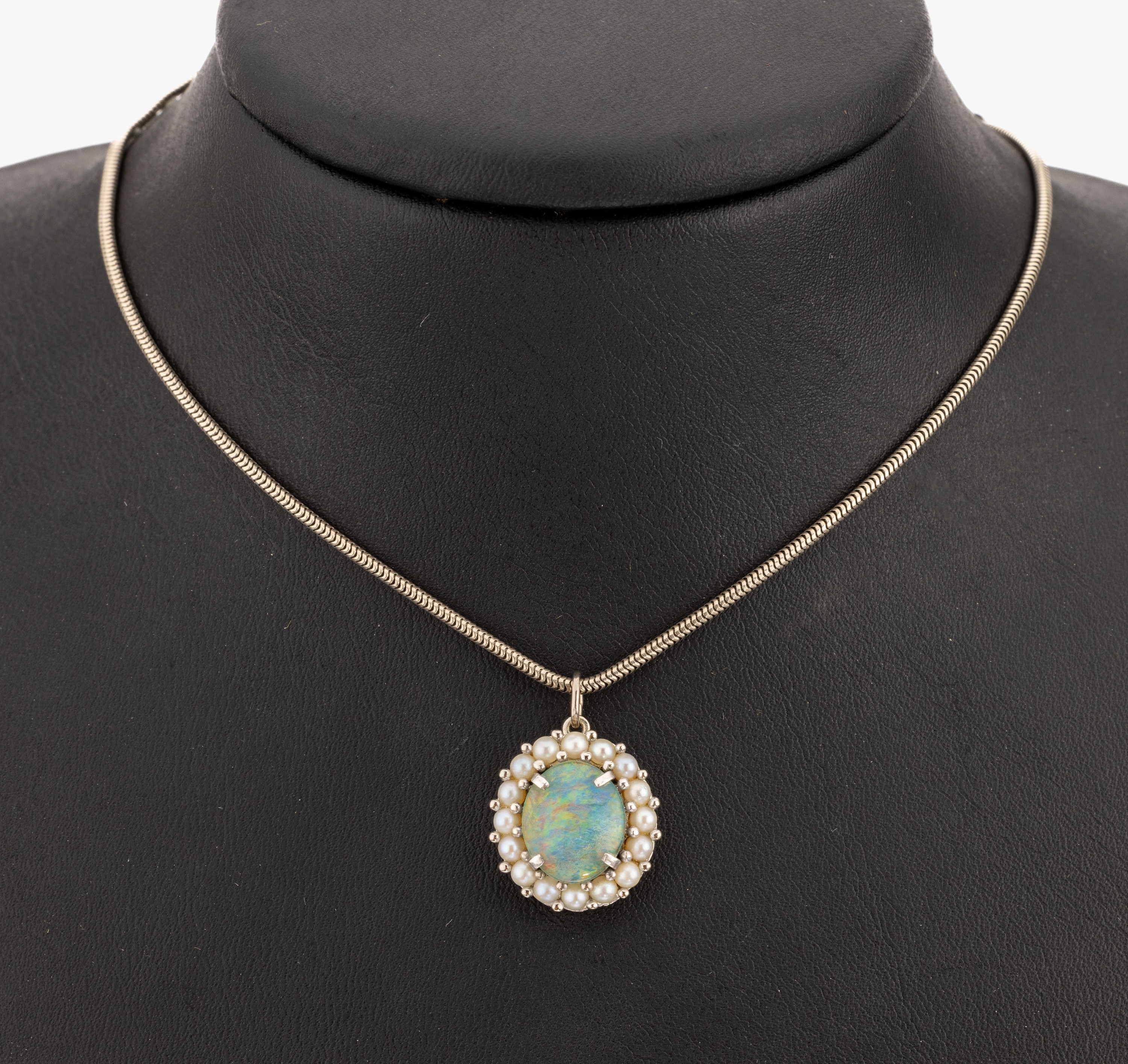 14 kt Gold Kette mit 18 kt Gold Opal-Perl- Anhänger, WG 585/000 und 750/000, Schlangenkette, L. ca. 41.5 cm, Karabinerschliesse, Anhänger mit ...