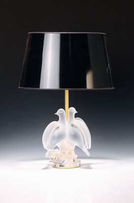 Image Tischlampe, Lalique, "Deux Colombes", 20. Jh., farbloses Formglas, mattiert, ...