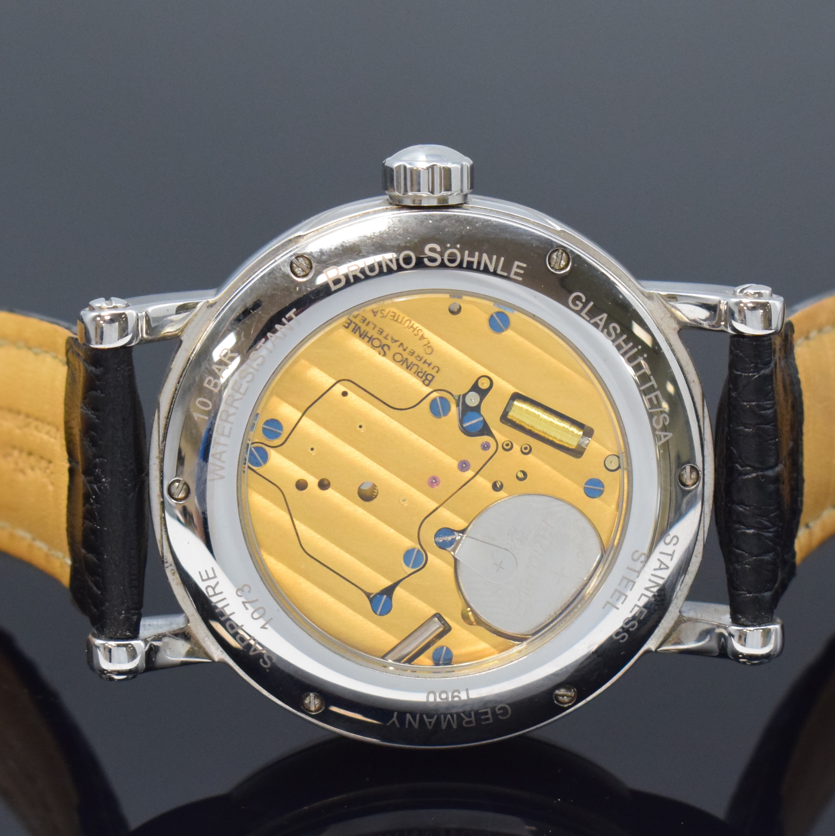 Detail d: BRUNO SÖHNLE Pesaro Herrenarmbanduhr in Stahl Referenz 1073, Deutschland um 2015, quarz, beids. vergl. Geh., orig. Lederband m. dopp. Faltschl., ...