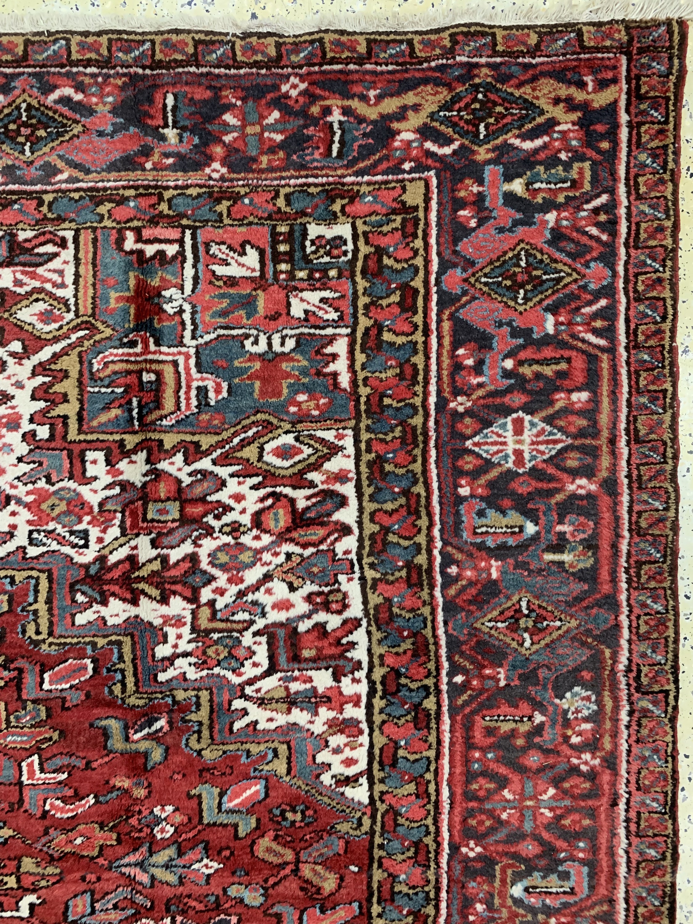 Detail d: Heriz alt, Persien, Mitte 20.Jhd, Wolle aufBaumwolle, ca. 335 x 256 cm, verblasst, EHZ: 2
