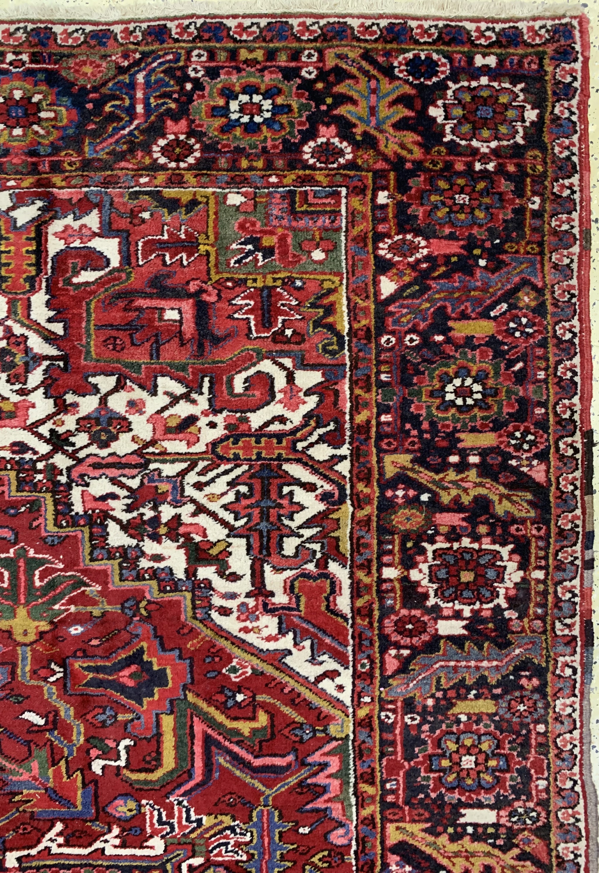 Detail d: Heriz alt, Persien, Mitte 20.Jhd, Wolle aufBaumwolle, ca. 352 x 265 cm, EHZ: 2