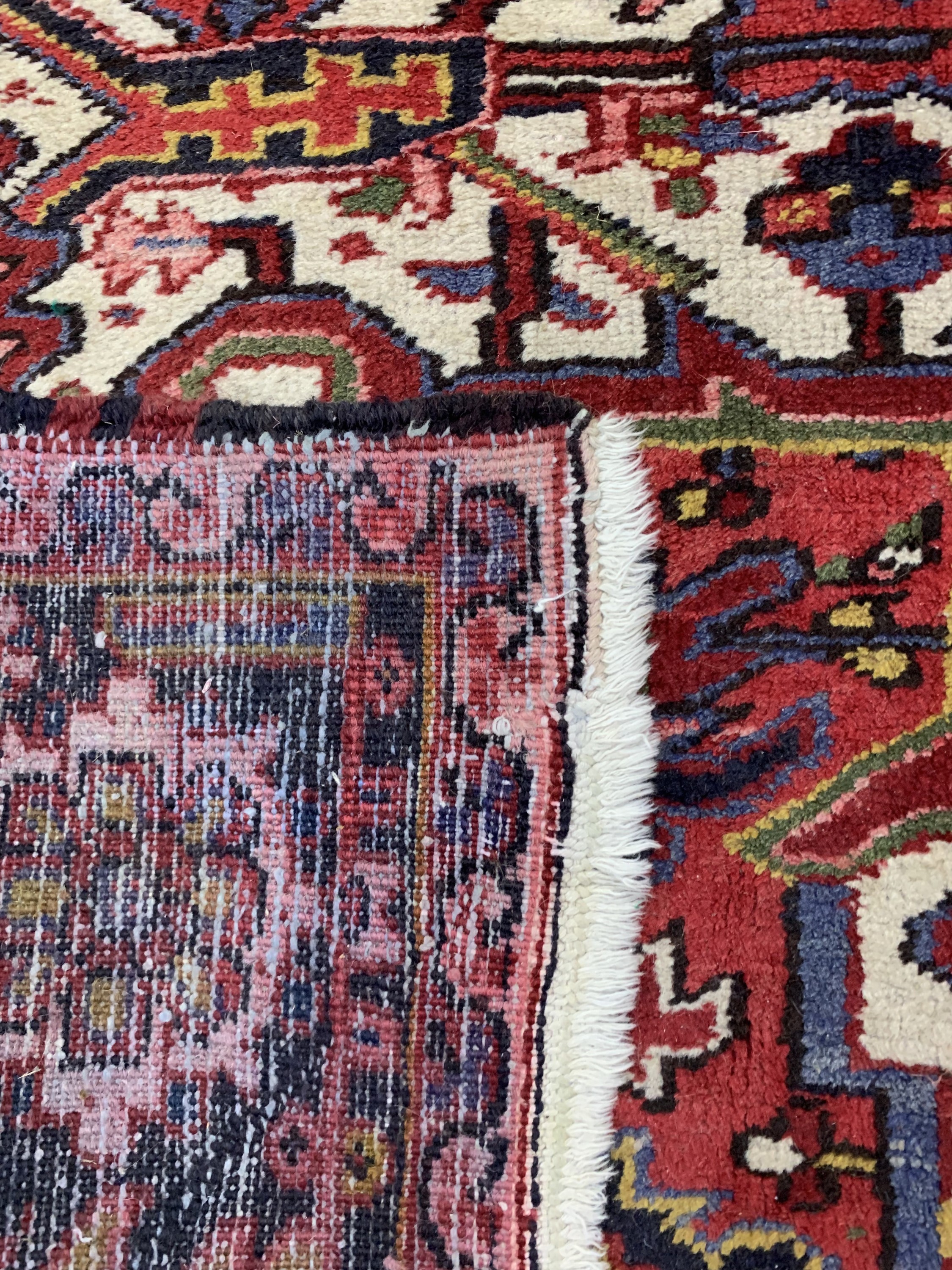 Detail g: Heriz alt, Persien, Mitte 20.Jhd, Wolle aufBaumwolle, ca. 352 x 265 cm, EHZ: 2