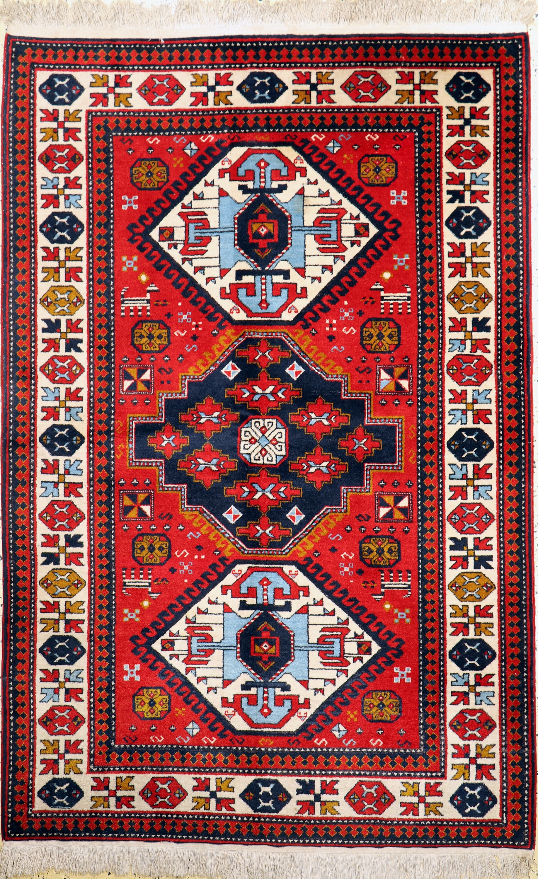Eriwan, Rußland, Mitte 20.Jhd, Wolle auf Baumwolle, ca. 203 x 134 cm, EHZ: 2