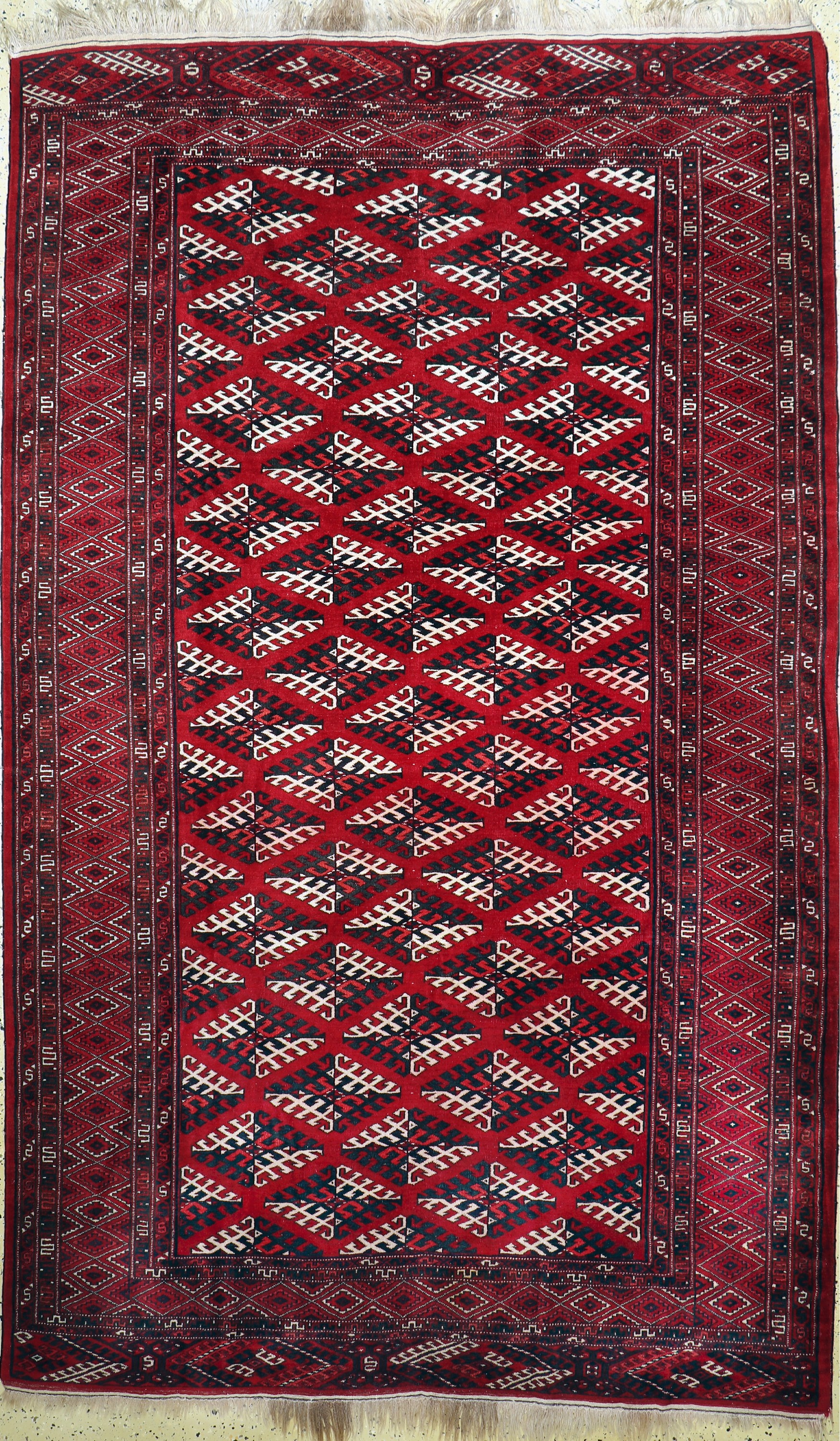 Hauptteppich, Turkmenistan, Mitte 20.Jhd, Wolle auf Wolle, ca. 308 x 191 cm, EHZ: 2