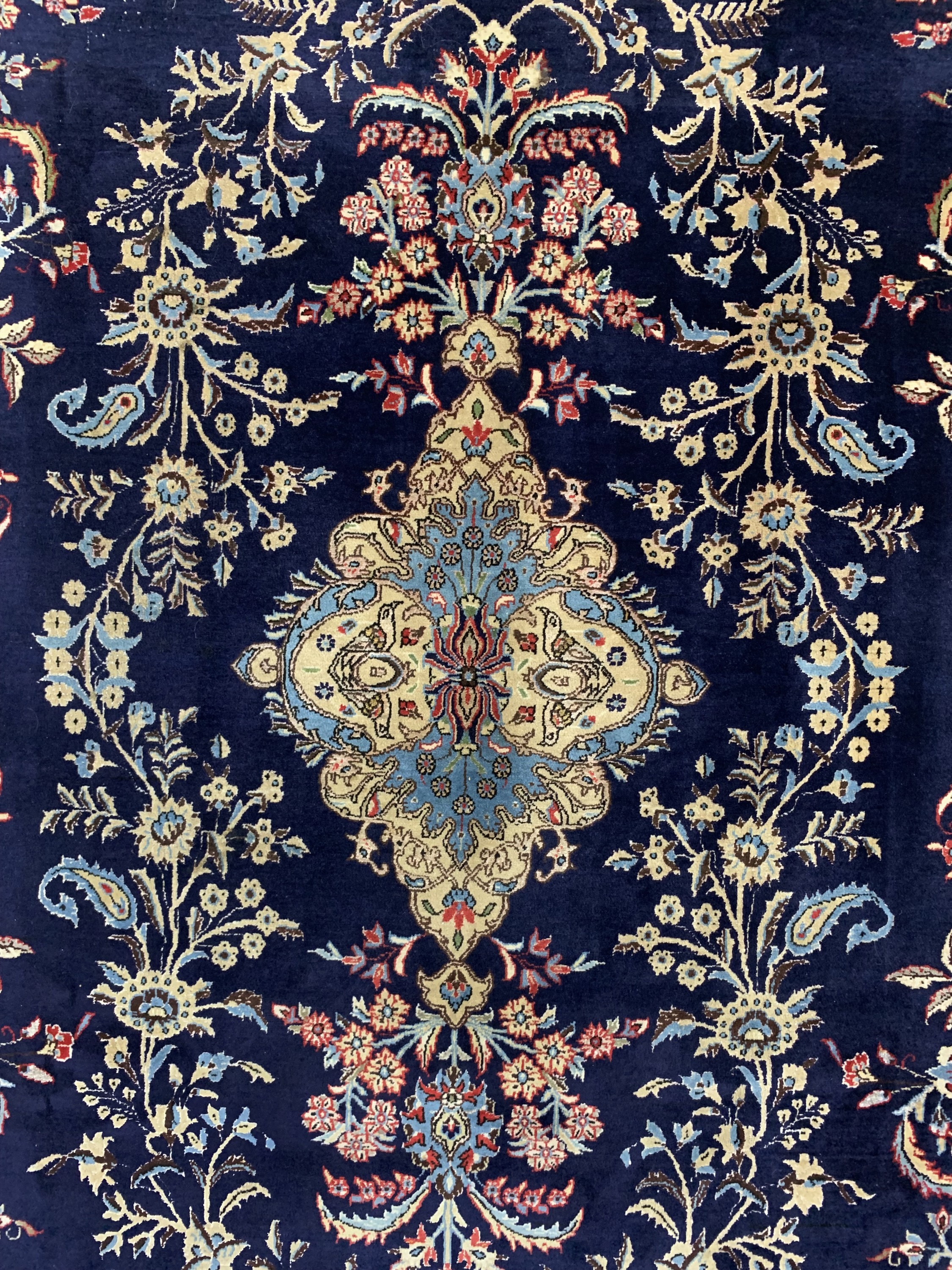 Detail e: Ghom alt, Persien, Mitte 20.Jhd, Wolle mit Seide, ca. 350 x 240 cm, EHZ: 2-3
