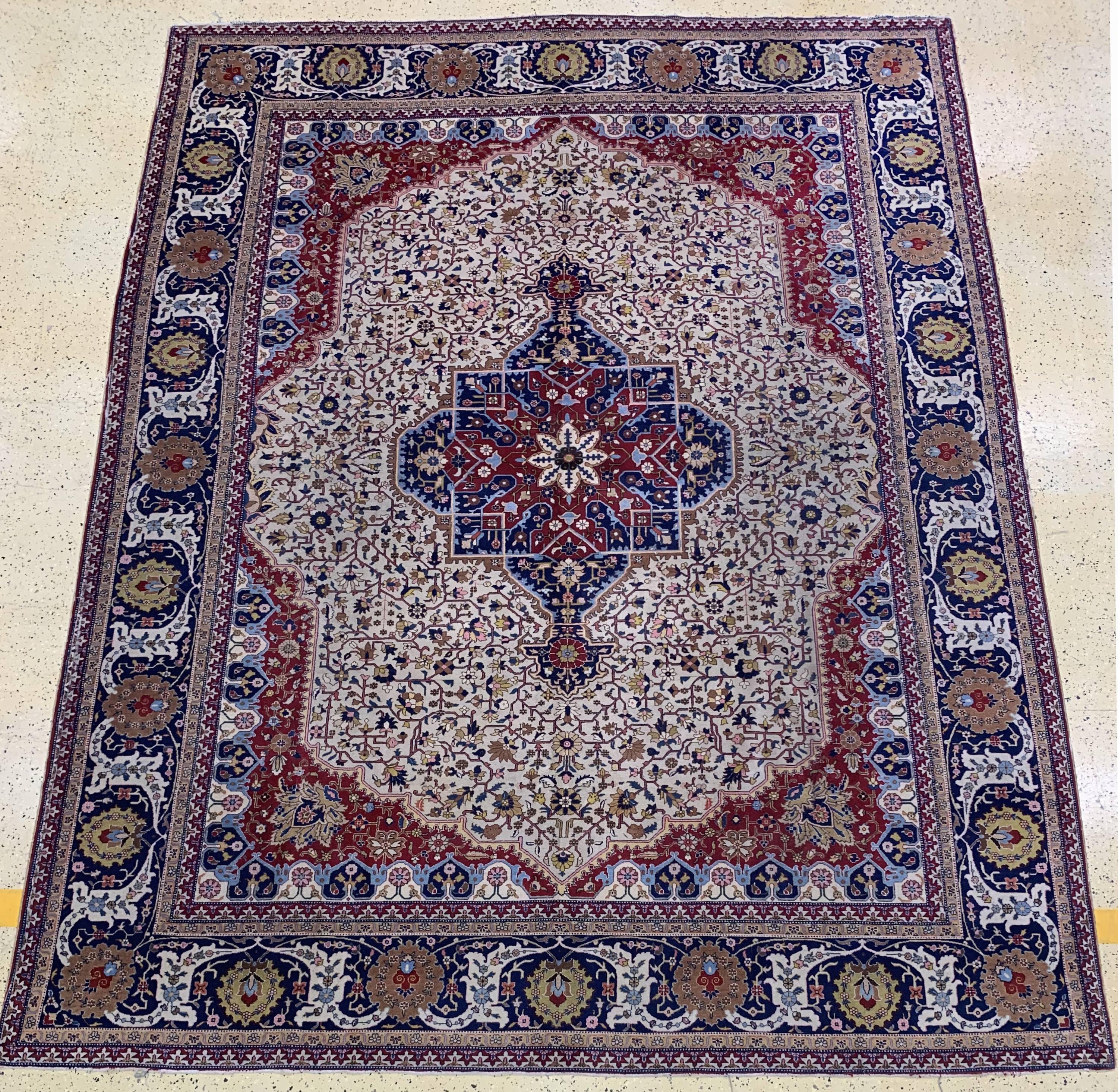 Täbriz fein(50 Raj), Persien, Anfang 20.Jhd, Korkwolle auf Baumwolle, ca. 423 x 328cm, EHZ: 2-3