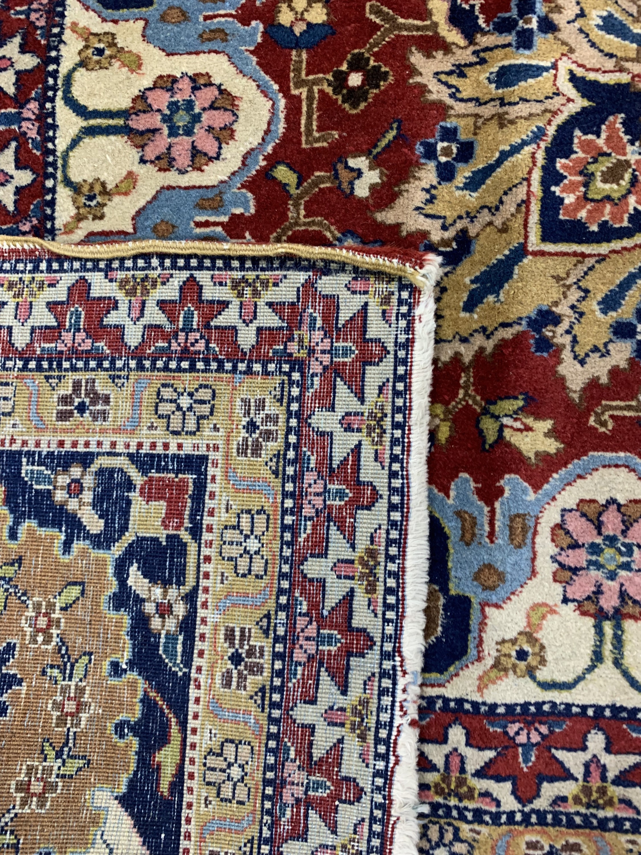 Detail i: Täbriz fein(50 Raj), Persien, Anfang 20.Jhd, Korkwolle auf Baumwolle, ca. 423 x 328cm, EHZ: 2-3