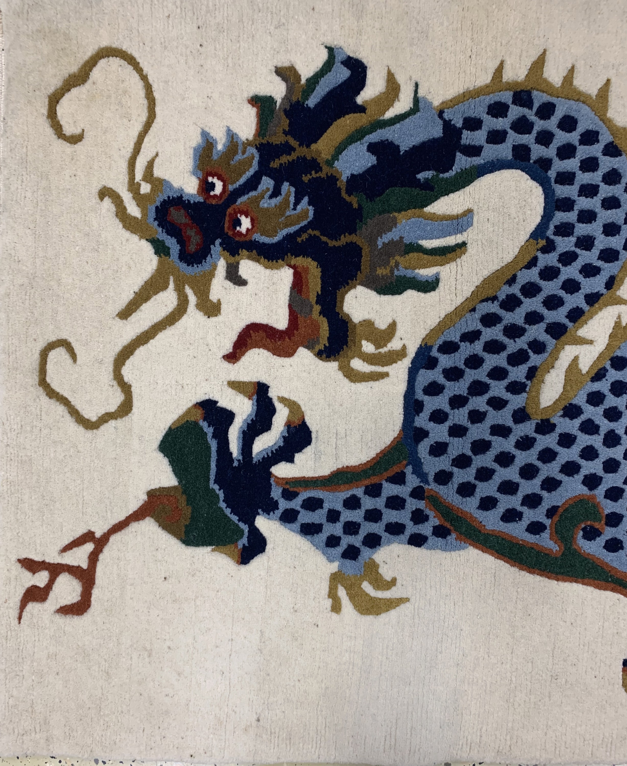 Detail a: Nepal"Drachen-Teppich", Ende 20.Jhd, Wolle auf Baumwolle, ca. 175 x 90 cm, EHZ: 2