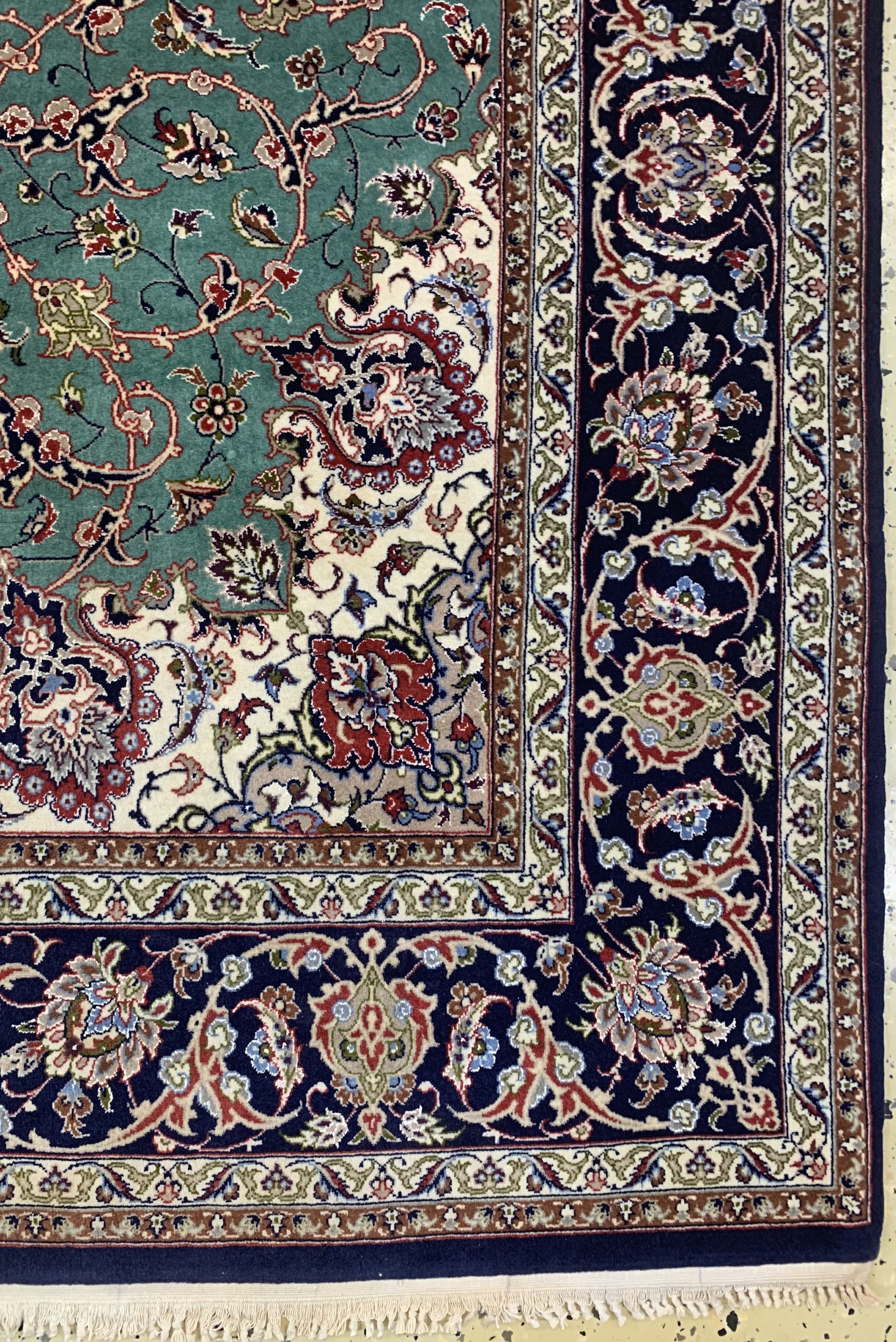 Detail a: Esfahan fein, Persien, signiert"Dawari", Ende 20.Jhd, Korkwolle mit und auf Seide, ca. 194 x 126 cm, ca. 1,0 Mio. Kn/qm, EHZ: 1-2